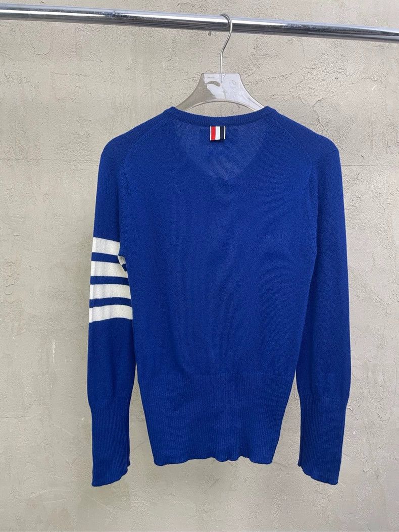 Thom Browne Thom browne Klein blue four-striped cashmere round-neck ca Size XS / US 0-2 / IT 36-38 - 3 Thumbnail