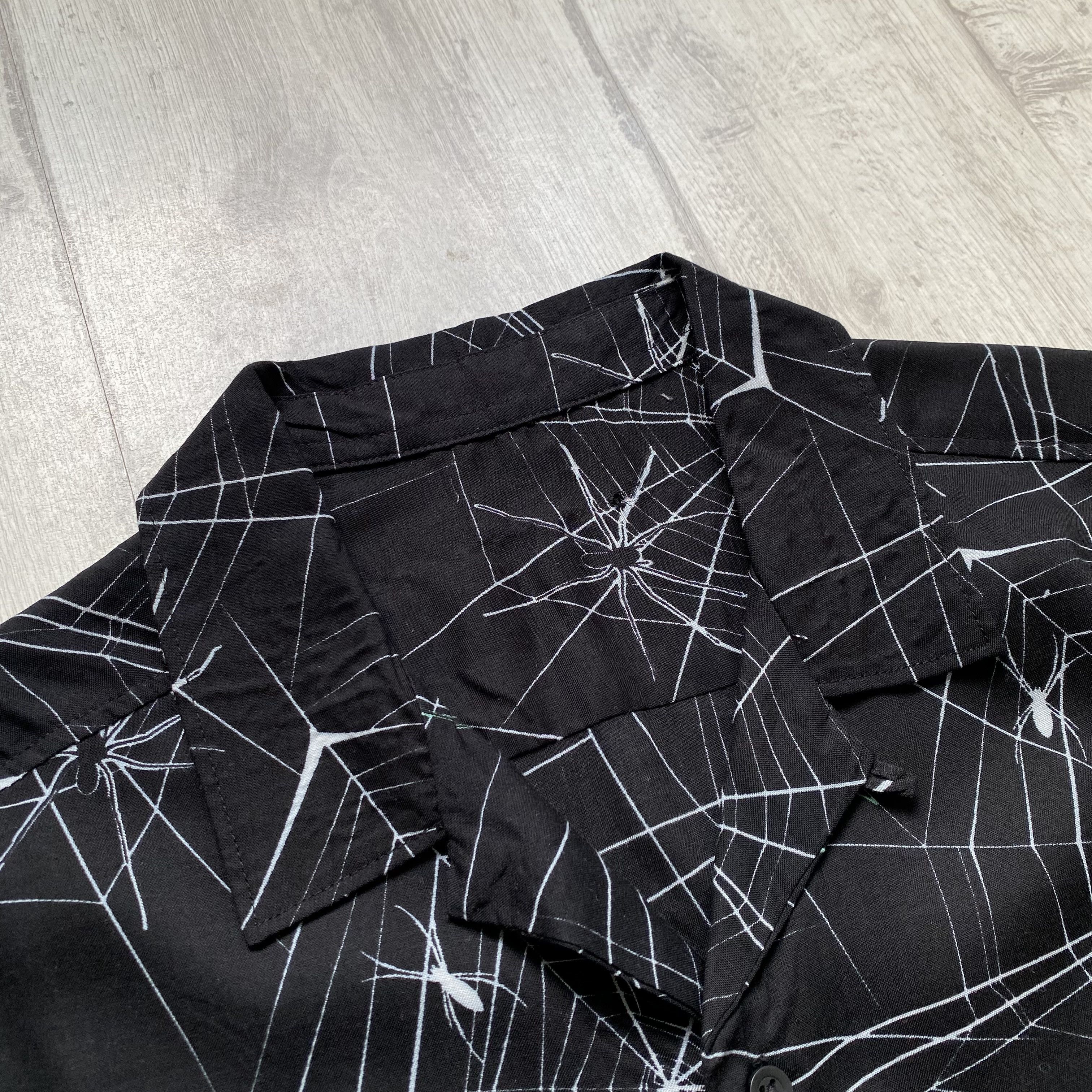 Japanese Brand 🕷️ Crazy Shirts Spider Web print shorts sleeve hawaiian Size US M / EU 48-50 / 2 - 5 Thumbnail