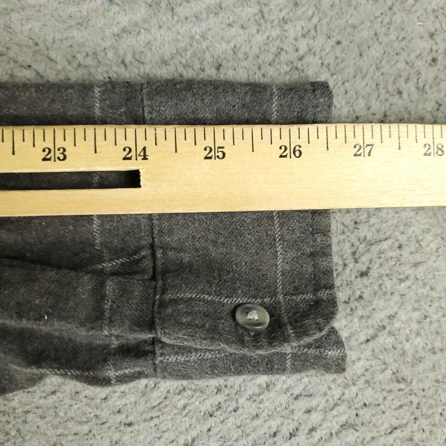 Marine Layer Marine Layer Shirt Mens Size Medium Gray Check Flannel Button Up Long Sleeve Mens Regular Cotton Button-Up Collar Navy? Size US M / EU 48-50 / 2 - 5 Thumbnail