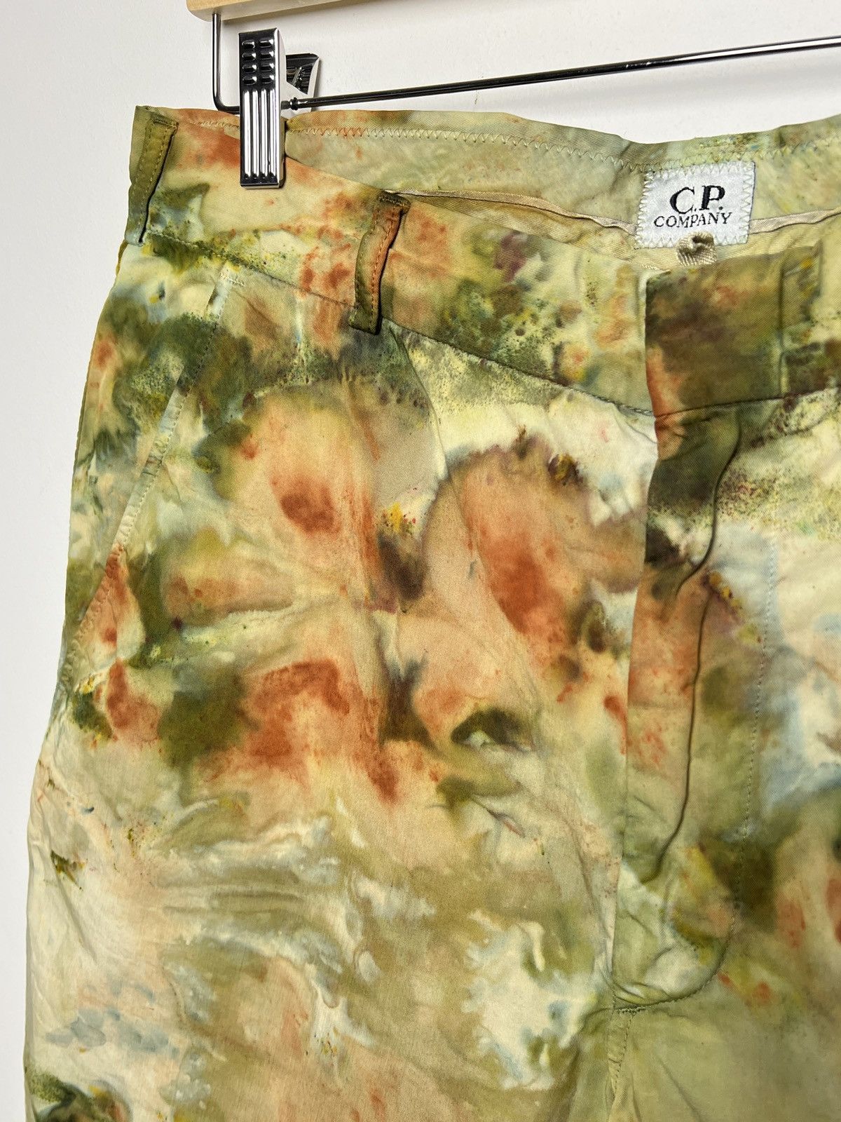 C.P. Company c.p. company y2k tie dye cargo shorts m-l Size US 34 / EU 50 - 3 Thumbnail