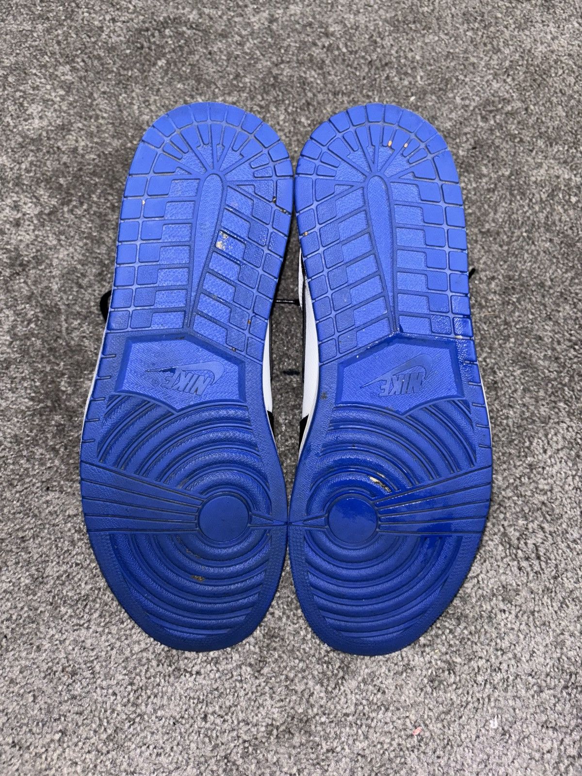 Jordan Brand × Nike Jordan 1 Retro High Royal Blue Size US 13 / EU 46 - 5 Thumbnail