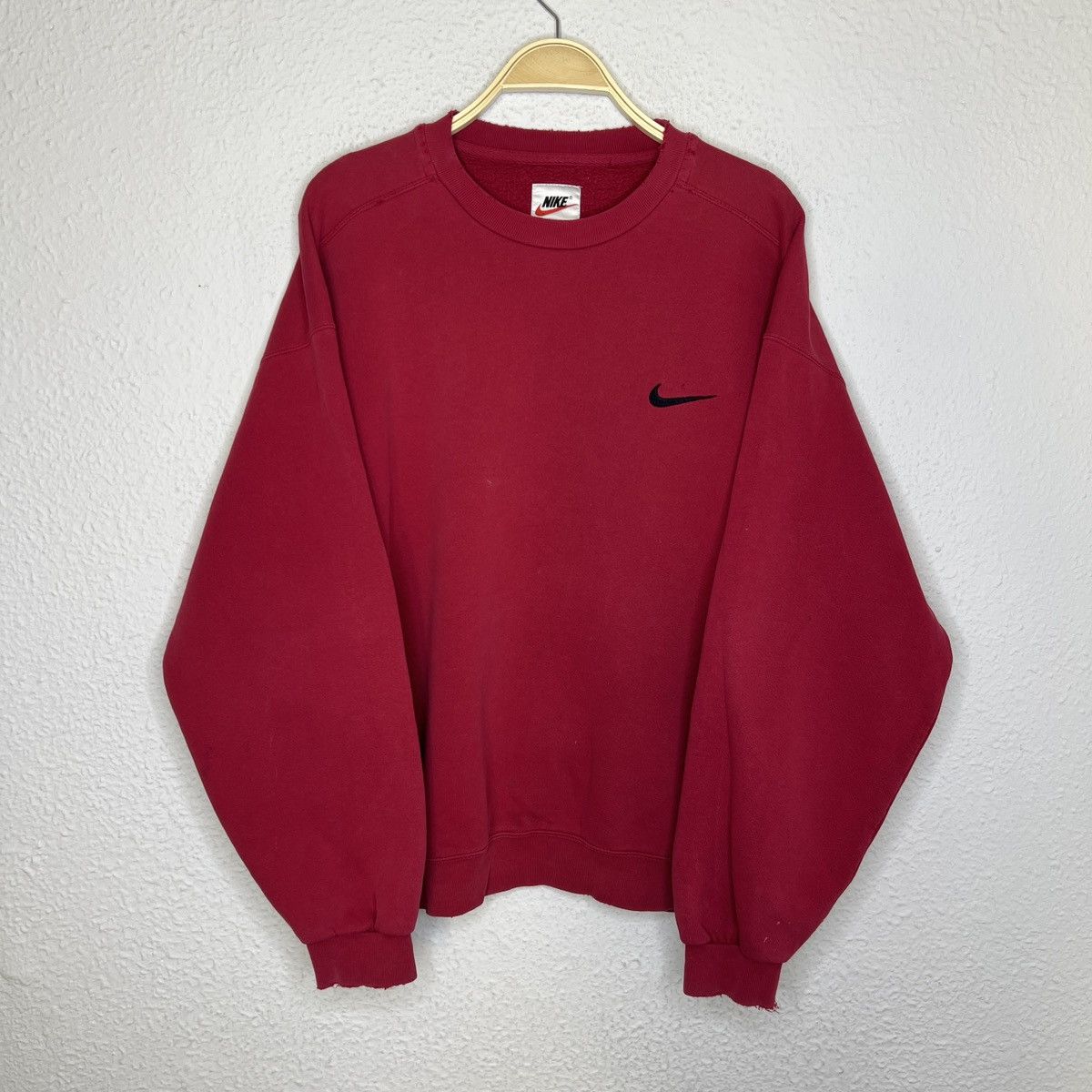 Nike Vintage Nike Sweatshirt Crewneck Swoosh Red Logo 90s Size US L / EU 52-54 / 3 - 1 Thumbnail