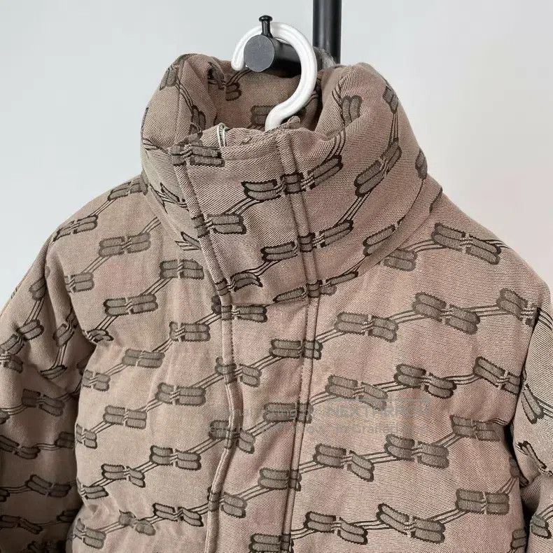 Balenciaga Balenciaga Down Jacket Size XS / US 0-2 / IT 36-38 - 8 Thumbnail