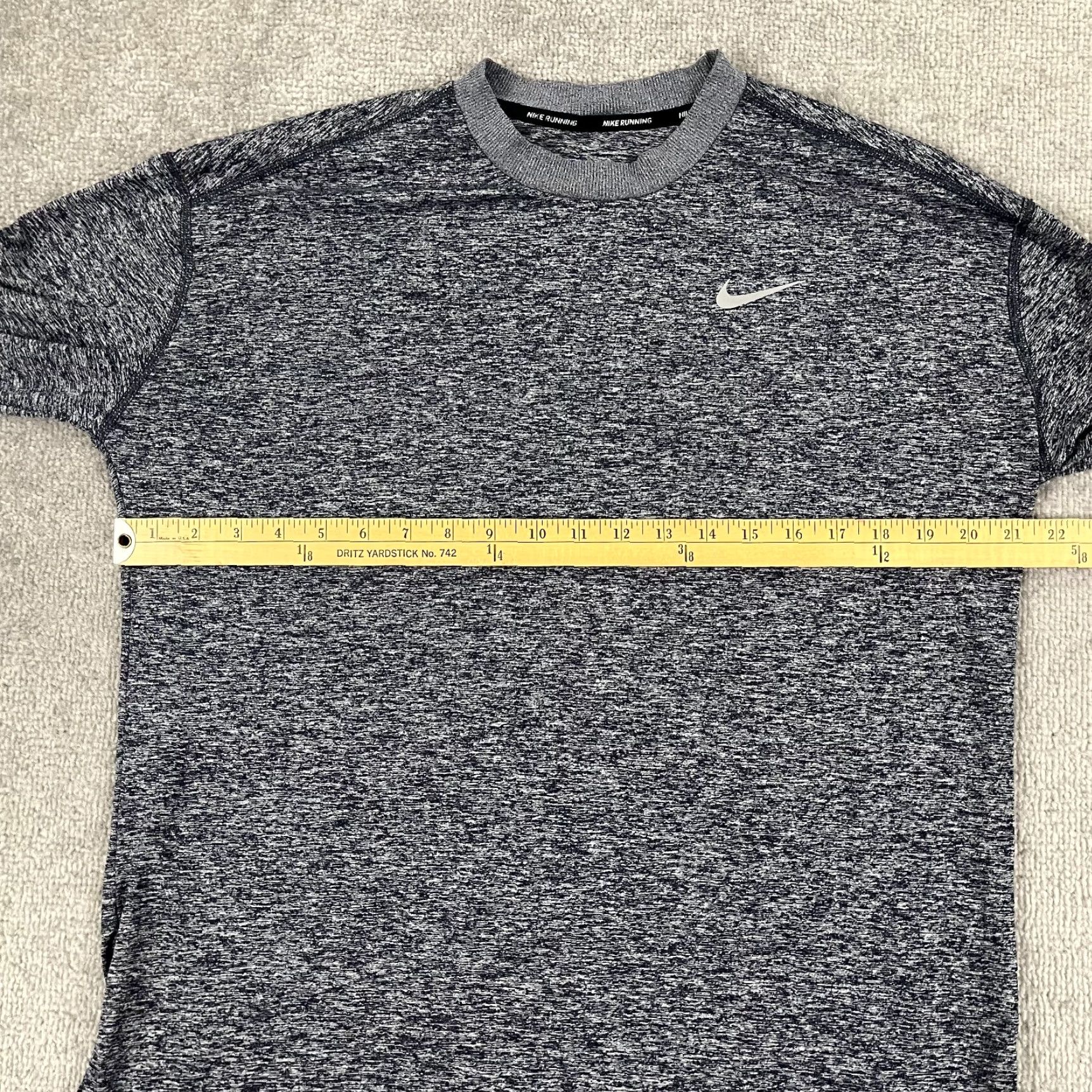 Nike Nike Shirt Womens Large Element Dri-Fit Long Sleeve Running Blue Gym 928741-451 Size L / US 10 / IT 46 - 5 Thumbnail