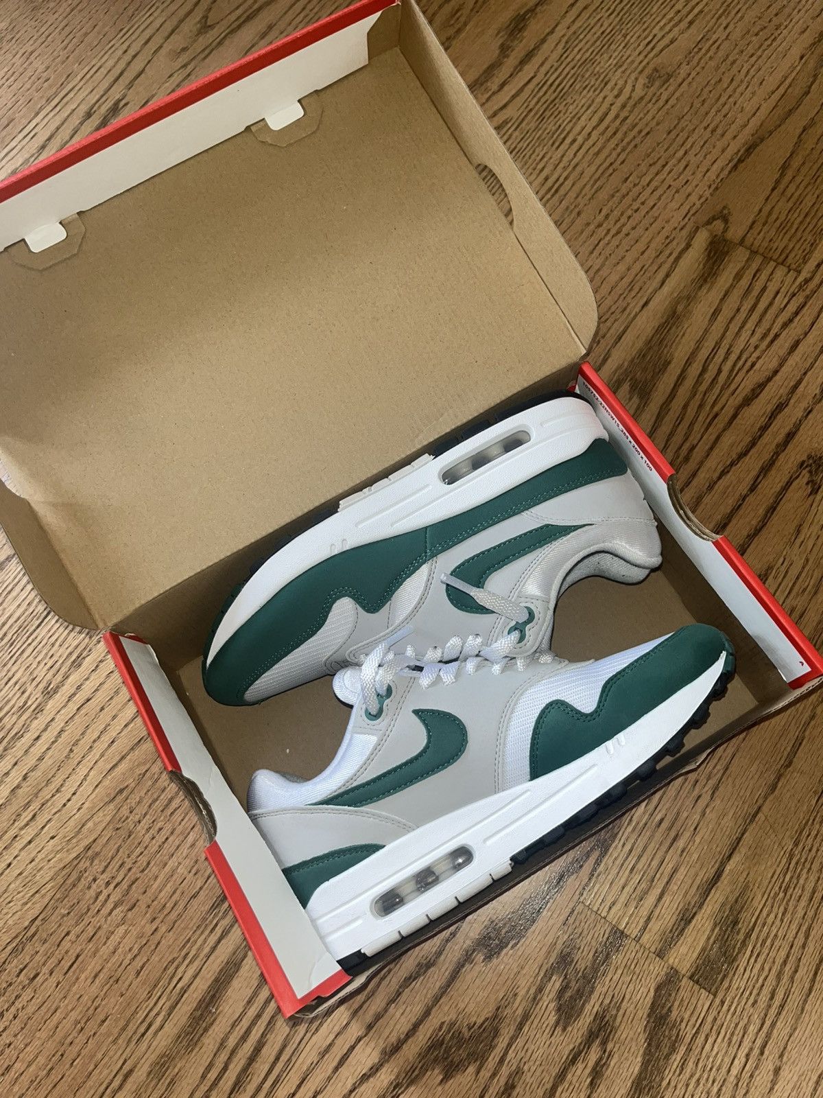 Nike Nike Air Max 1 White/Evergreen Size US 6.5 / EU 39-40 - 1 Thumbnail