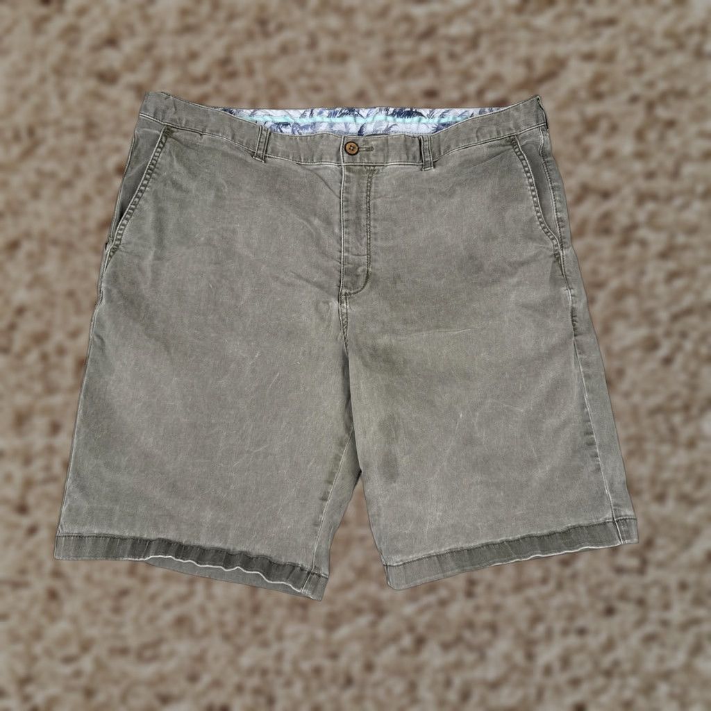 Tommy Bahama Tommy Bahama Shorts Mens 40 Gray Chino Flat Front Casual Cotton Blend Walk Size US 40 / EU 56 - 1 Thumbnail