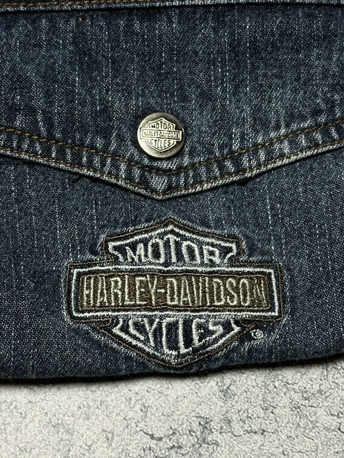 Vintage Vintage Harley Davidson Denim Button Shirt Size US XL / EU 56 / 4 - 5 Thumbnail