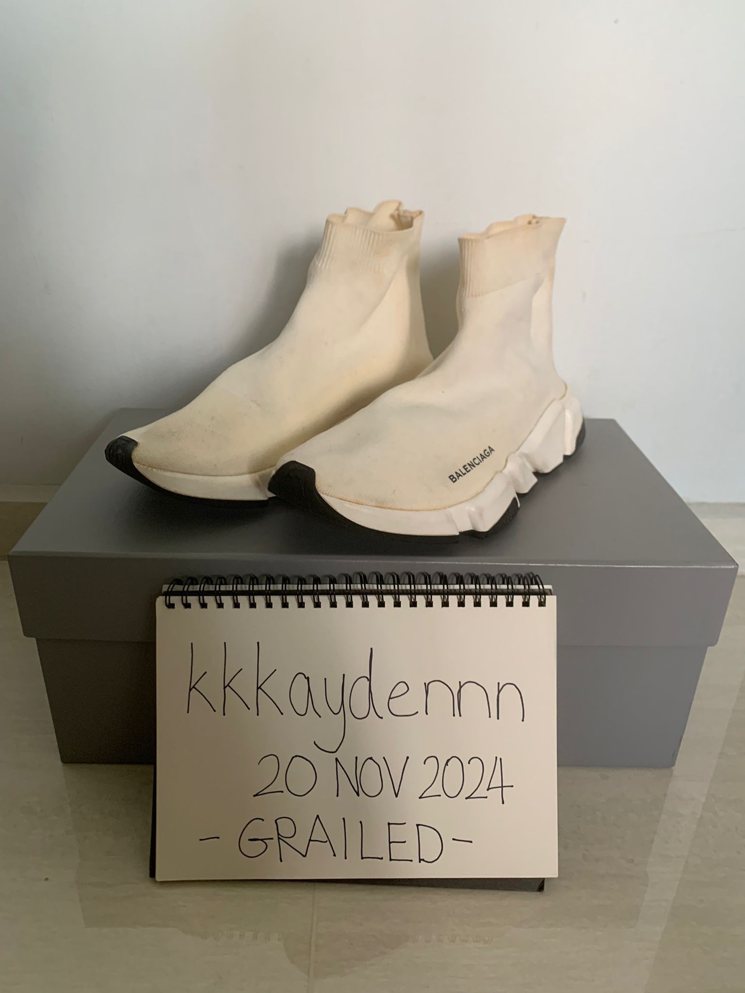 Balenciaga Balenciaga Speed Sneaker Beige Size US 7 / EU 40 - 1 Thumbnail
