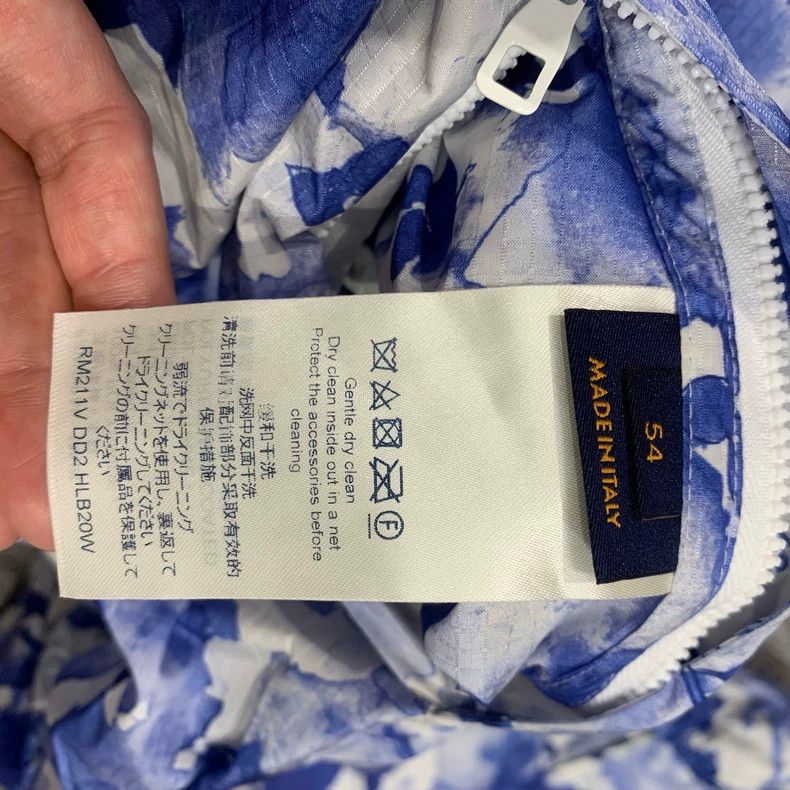 Louis Vuitton LOUIS VUITTON Blue ink presbyopia full print assault jacket Size US L / EU 52-54 / 3 - 7 Thumbnail