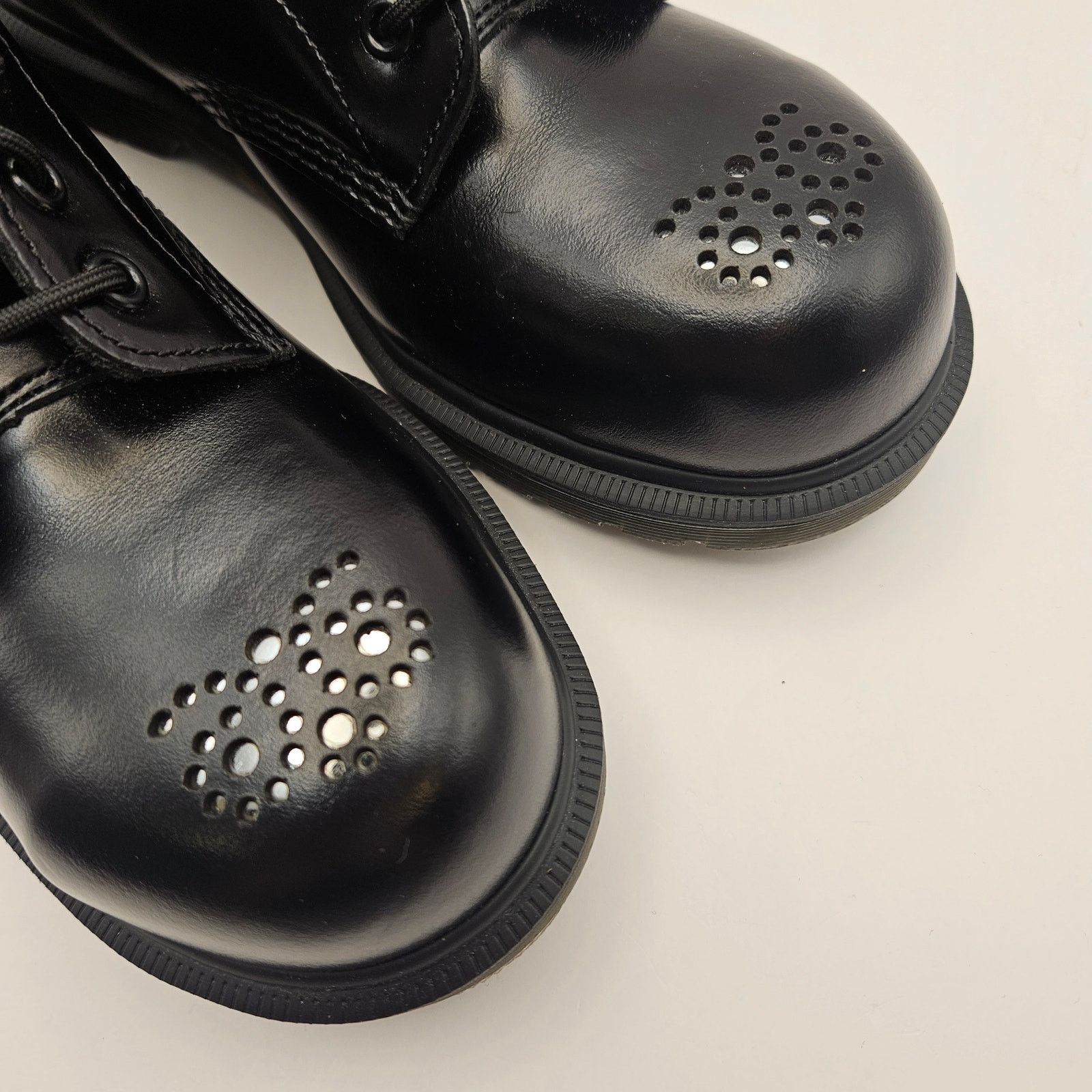 Dr. Martens DR MARTENS WOMEN'S 7 ST BROGUE 1460 PASCAL NWOB BLACK Size US 7 / IT 37 - 5 Thumbnail