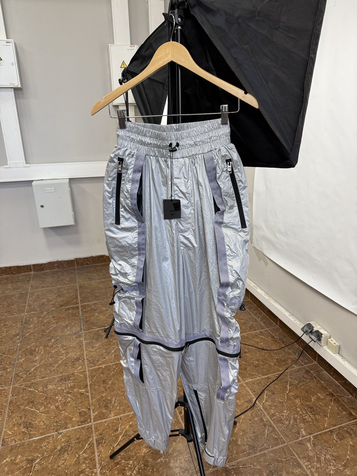 MCM ❗️NEW 🇮🇹 MCM 2/1 Convertible Cargo Pants Shorts Zip Off Unisex Size US 38 / EU 54 - 1 Thumbnail