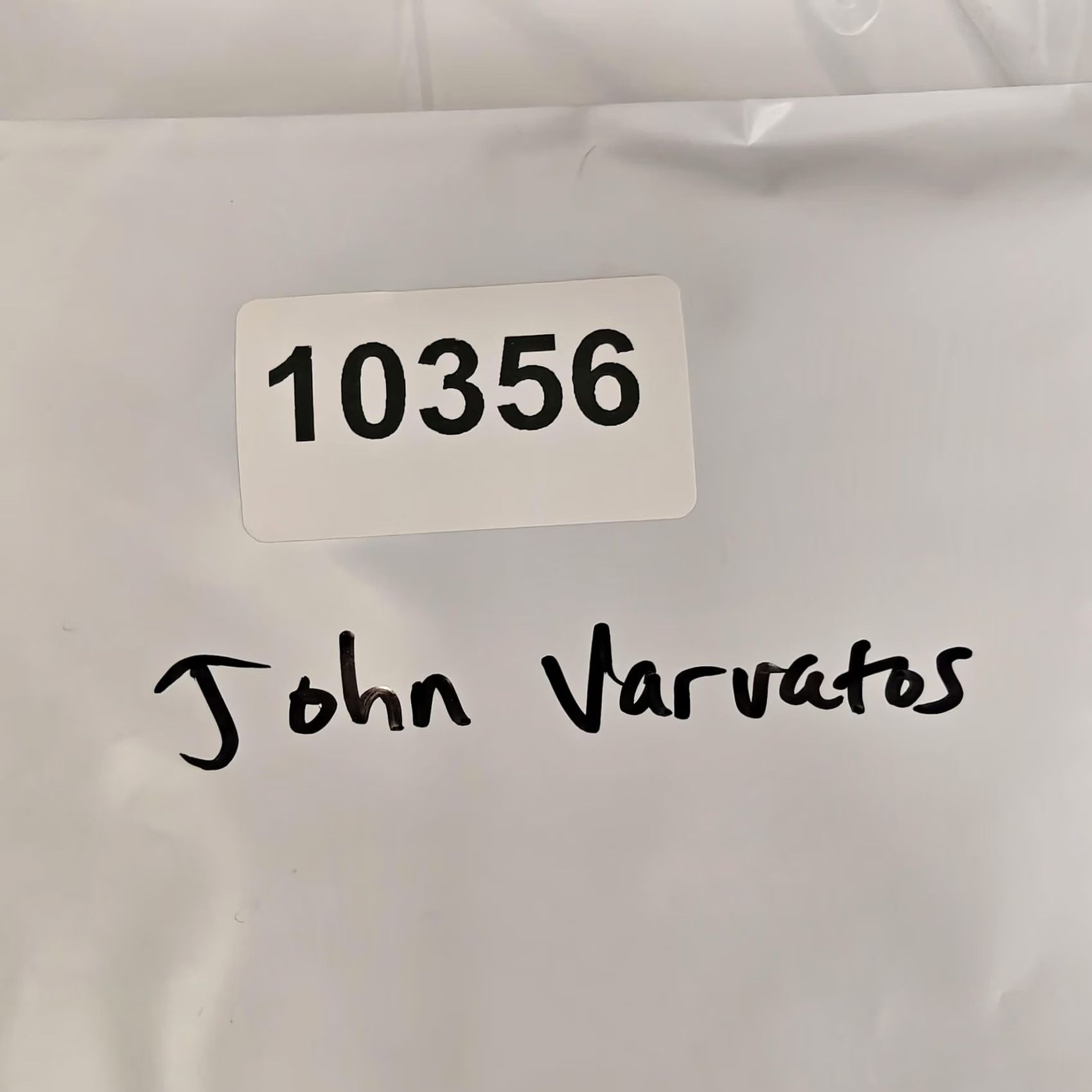John Varvatos - "John Varvatos" - Key brand Size US XL / EU 56 / 4 - 8 Thumbnail