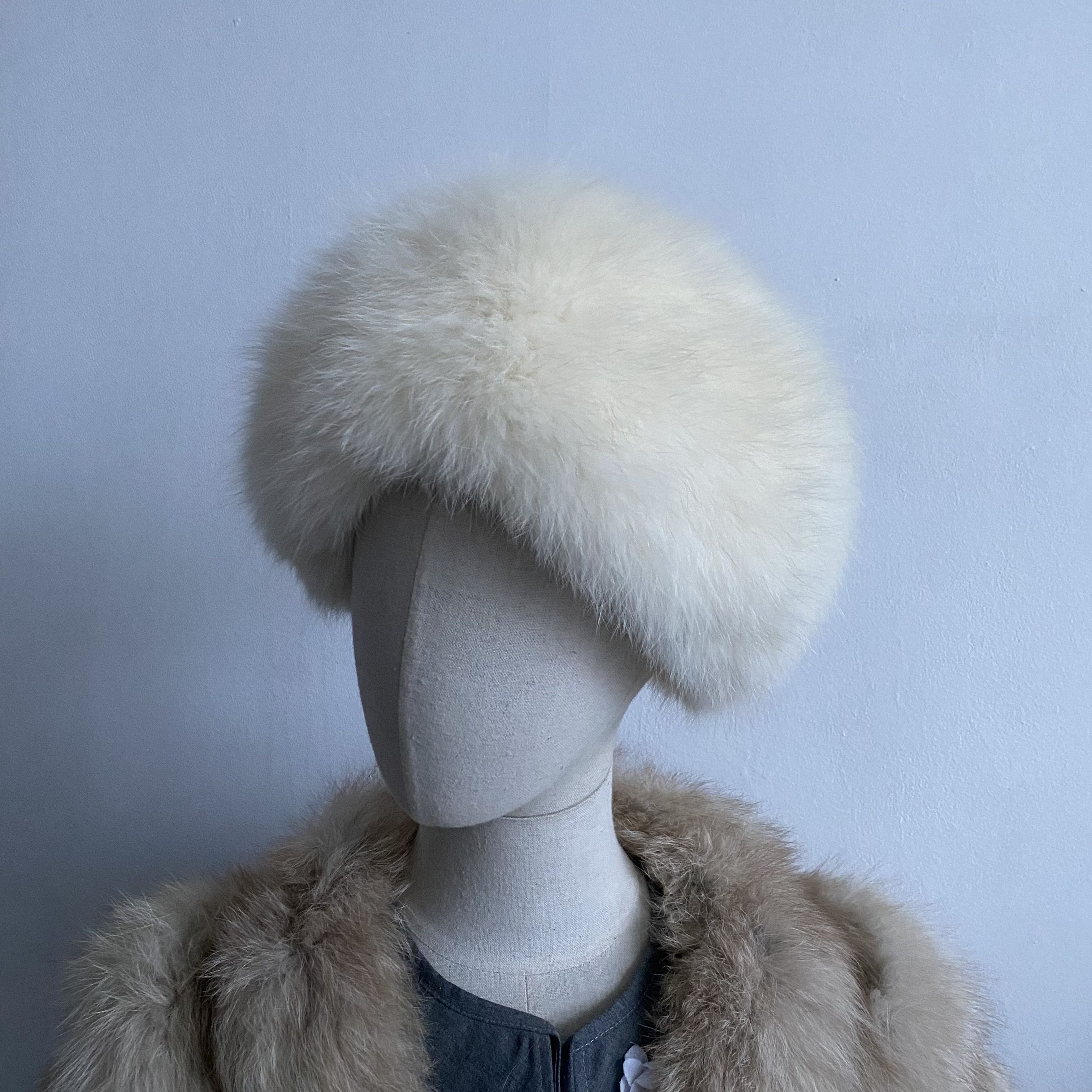 If Six Was Nine Oldmoney Vintage 90s Fluffy Real Fur Hat Luxury Size ONE SIZE - 1 Thumbnail