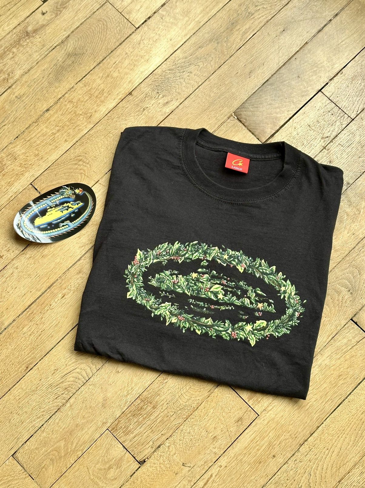 Corteiz Corteiz Wreath Alcatraz Tee Size US L / EU 52-54 / 3 - 4 Thumbnail