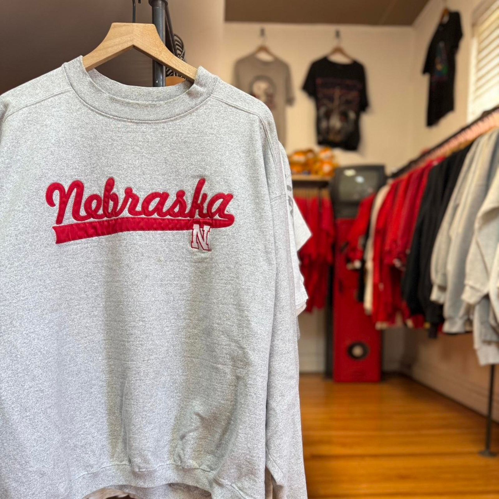 Vintage Vintage 90s Nebraska Huskers Cursive Spell Out Crewneck Size US XXL / EU 58 / 5 - 1 Thumbnail