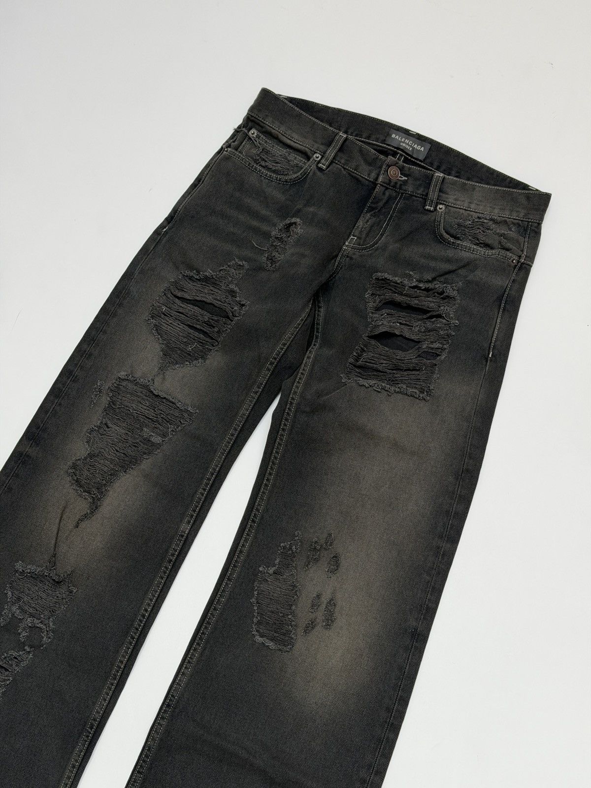 Balenciaga Balenciaga Destroyed Straight Denim Pant Anthracite Size US 30 / EU 46 - 3 Thumbnail