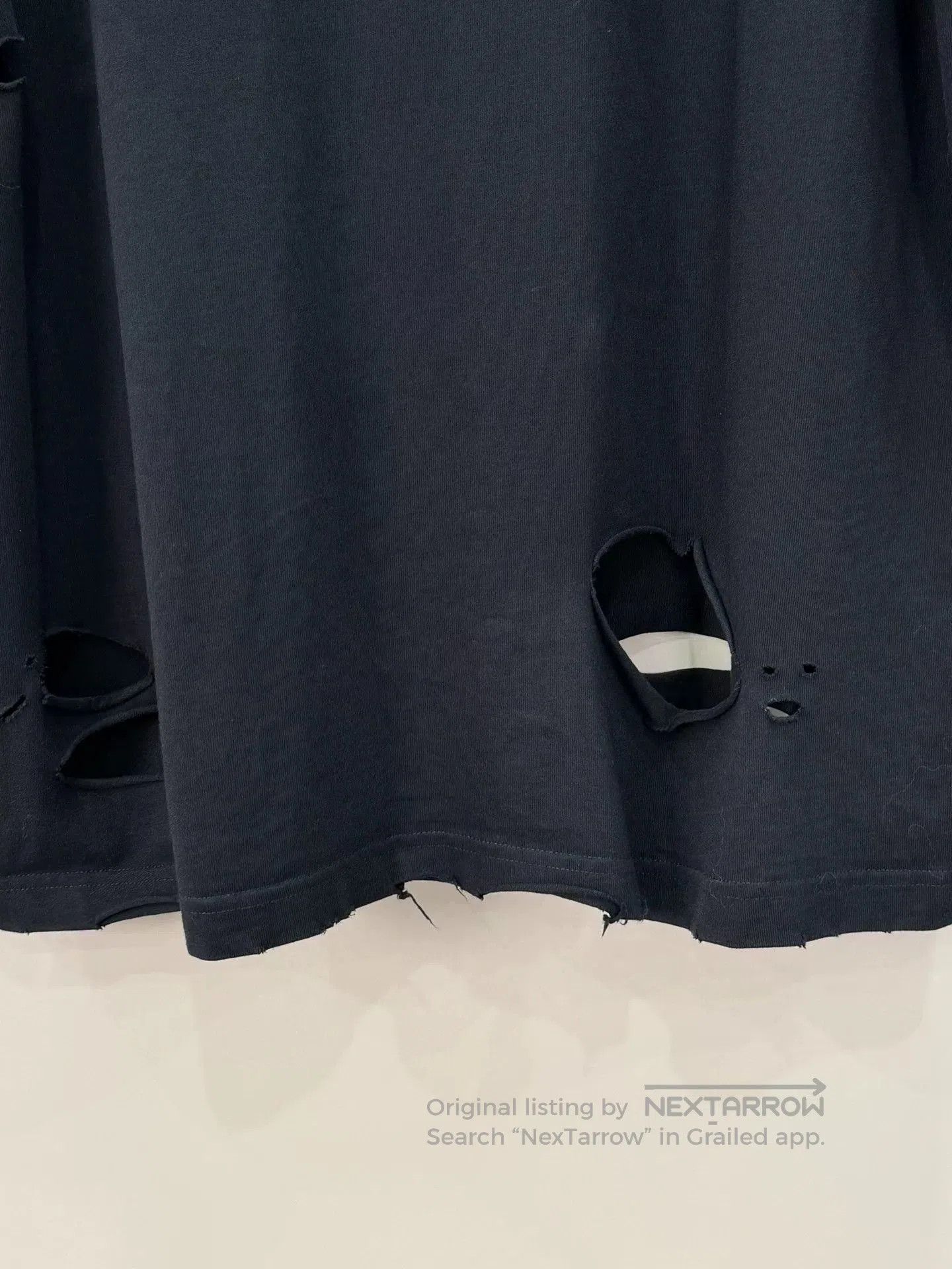 Balenciaga Balenciaga Distressed Print Short Sleeve T-shirt. Size US S / EU 44-46 / 1 - 6 Thumbnail