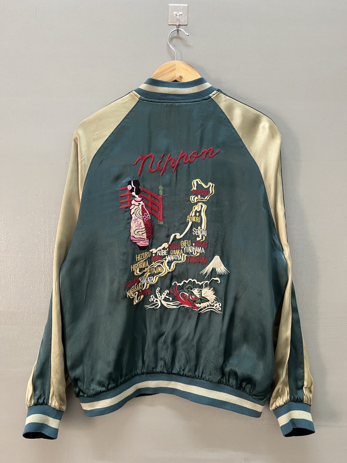 Vintage 🔥Vintage Sukajan Souvenir Rayon Reversible Jacket Size US L / EU 52-54 / 3 - 1 Thumbnail