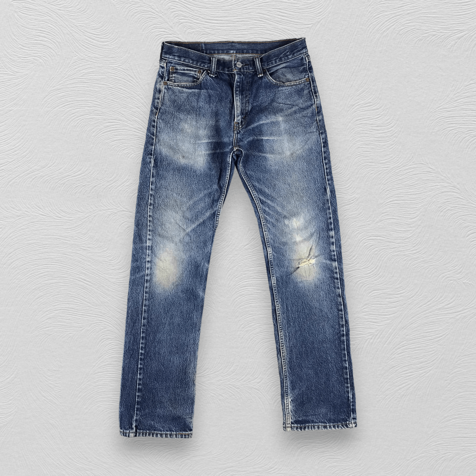 Levi's Vintage Levis 505 Jeans Blue Wash Denim KJ1373 Size US 32 / EU 48 - 1 Thumbnail