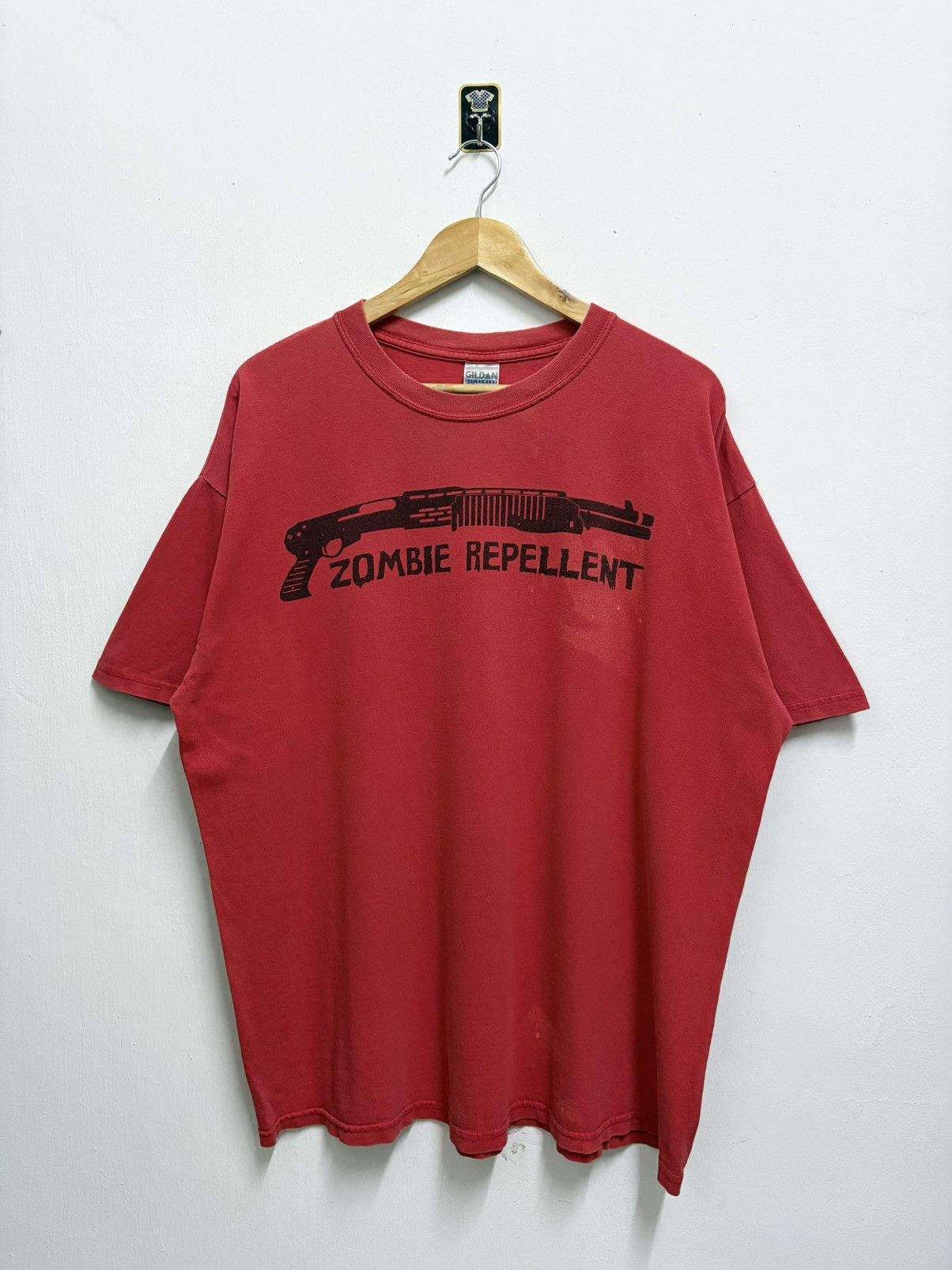 Vintage 2000’s Capcom Resident Evil - Zombie Repellent Promo T-Shirt Size US XL / EU 56 / 4 - 1 Thumbnail