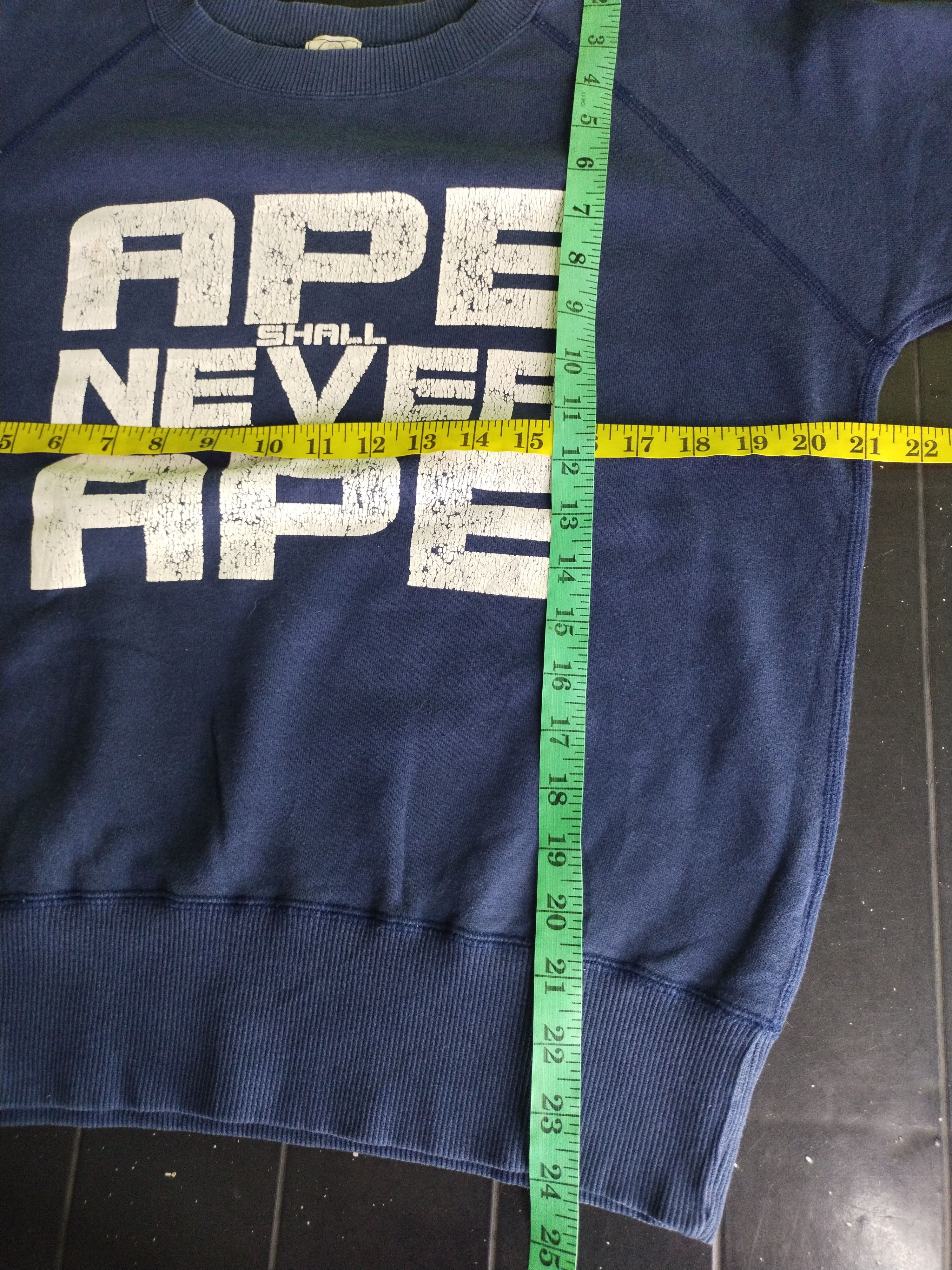 Bape Vintage A Bathing Ape Sweatshirt Size US M / EU 48-50 / 2 - 7 Thumbnail