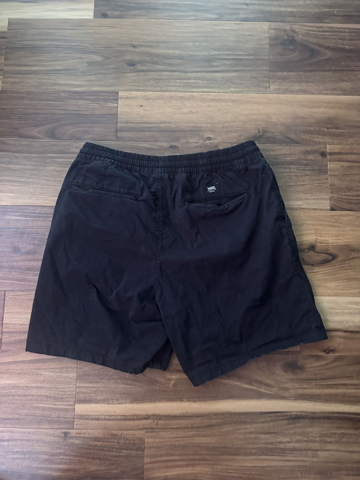 Vans Vans black shorts Size US 30 / EU 46 - 2 Thumbnail