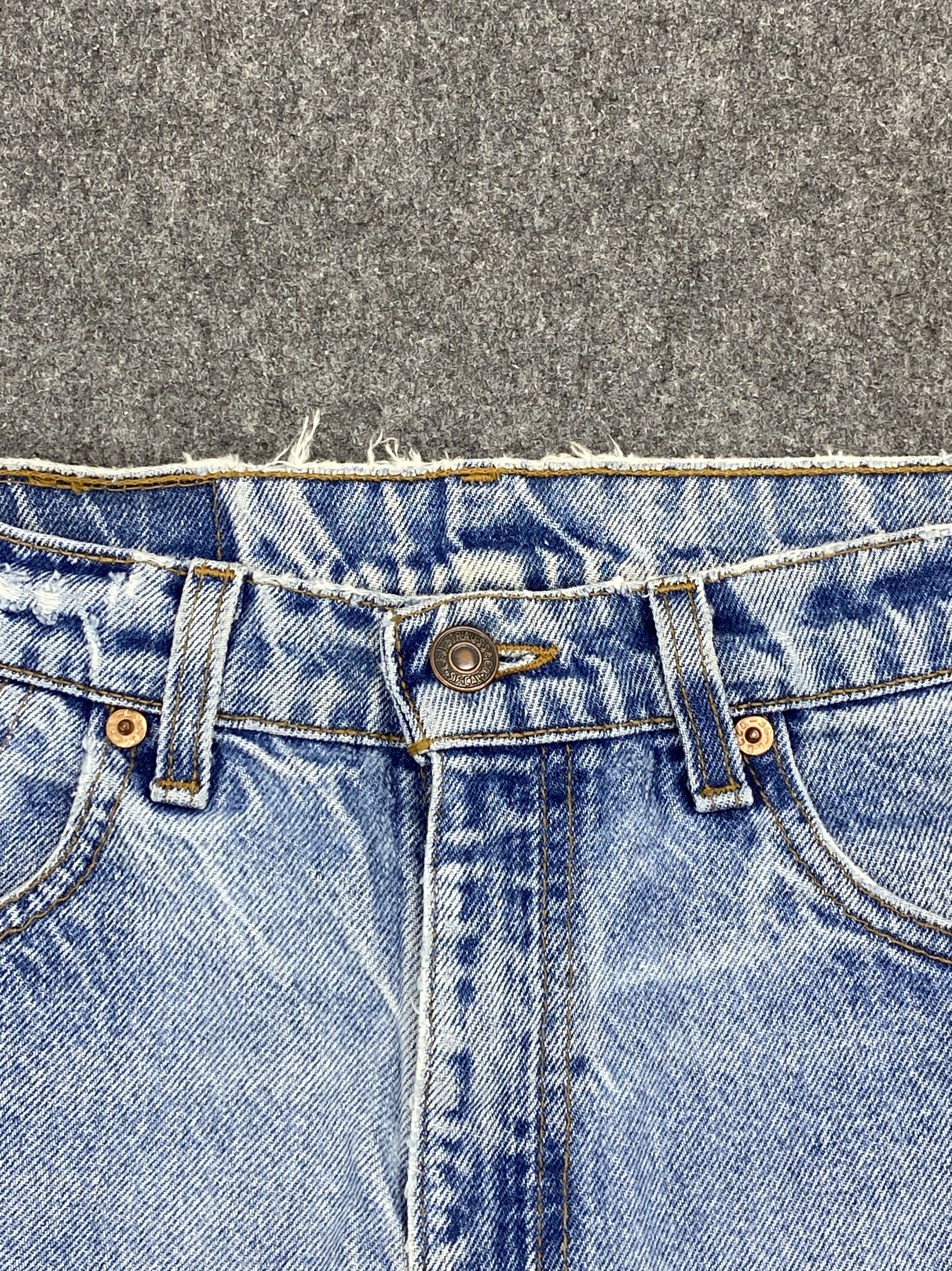 Levi's Vintage 90s Levis 505 Light Wash Jeans DP2706 Size US 31 - 9 Thumbnail