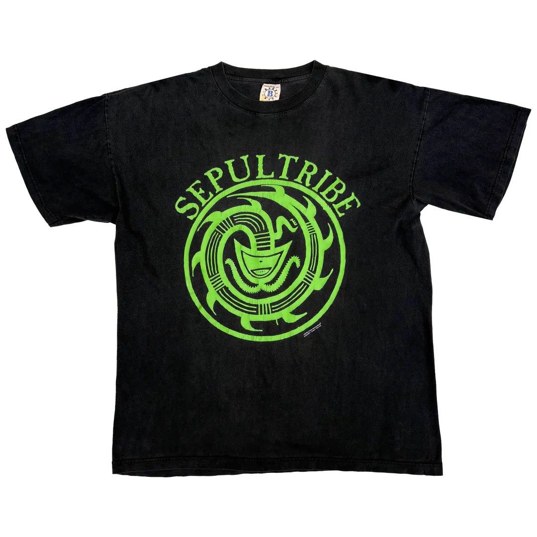 Vintage Sepultura 1998 90s Vintage Sepultribe Band Tour USA T-Shirt Size US XL / EU 56 / 4 - 1 Thumbnail