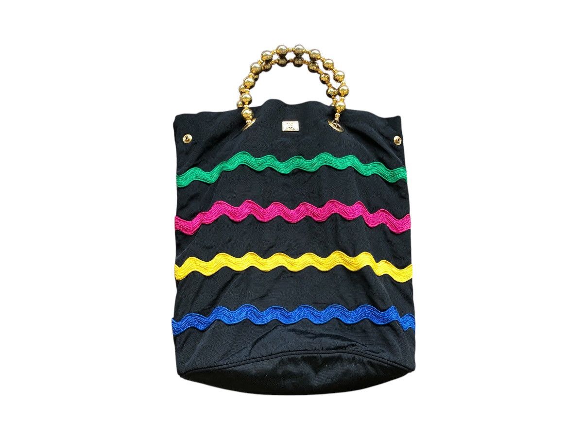 Moschino Authentic Vintage Moschino Redwall Tote Bags Size ONE SIZE - 1 Thumbnail