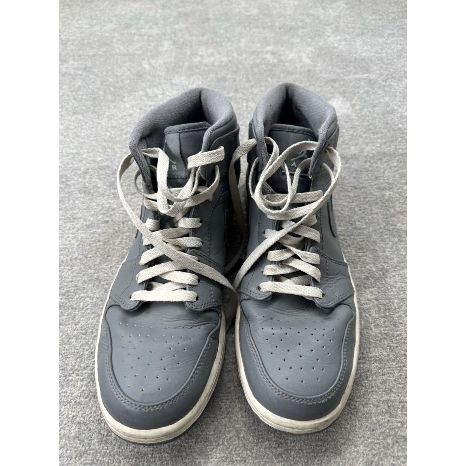 Jordan Brand 2013 Nike Air Jordan One Retro Mid Cool Gray Men's Size 11 554724–003 Sneakers Grey White Retro Leather Rubber Mid Top Size US 10 / EU 43 - 6 Thumbnail