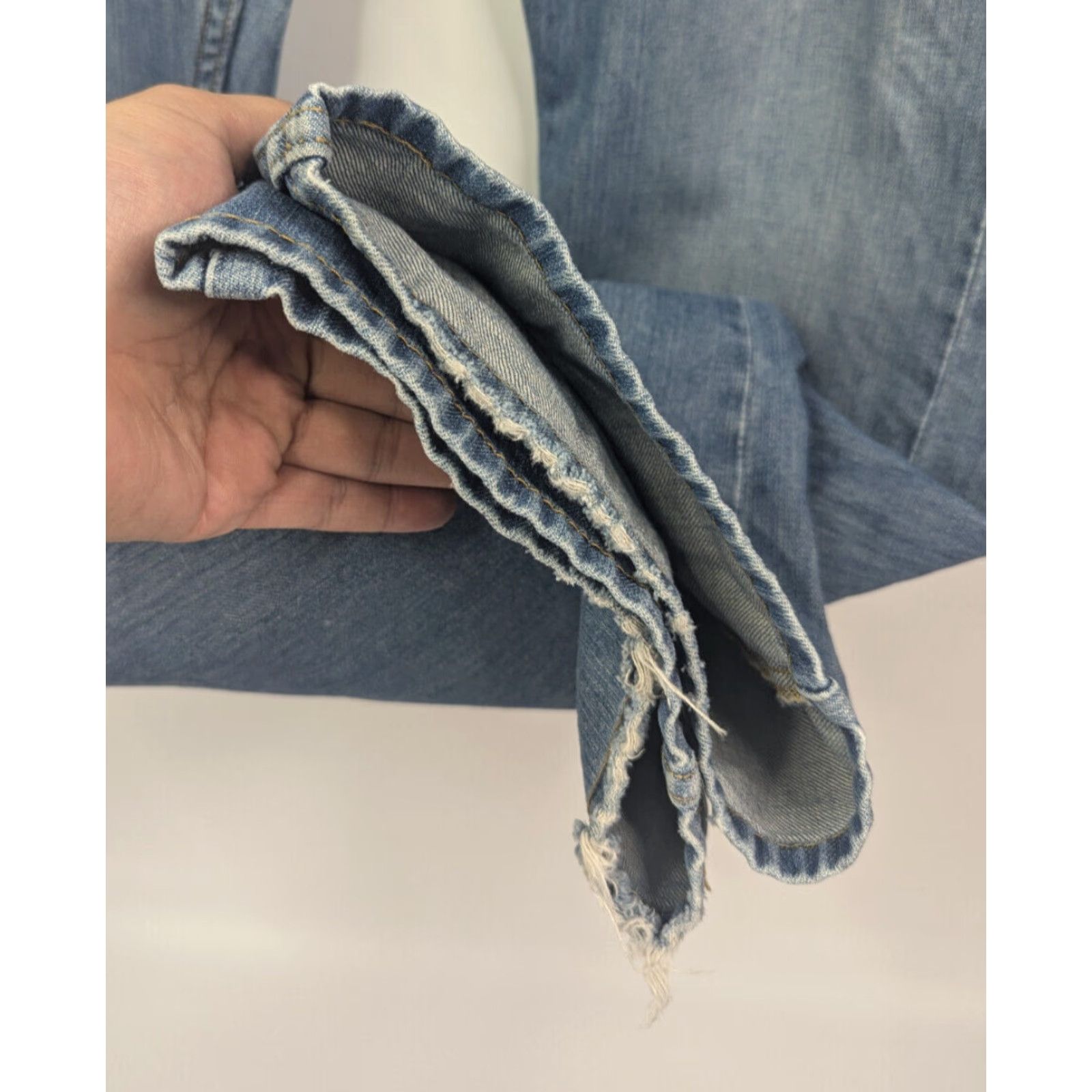 Levi's Levi's 527 Jeans Mens Denim Boot Cut 527 Series 5-Pocket Design Distressed Blue 38x30 Casual Vintage Not N/A Size US 38 / EU 54 - 2 Thumbnail