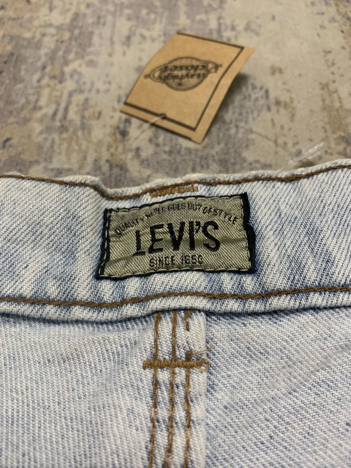 Levi's Vintage Levi's 636 Light Wash Distressed Straight Leg Jeans Size US 30 / EU 46 - 12 Thumbnail