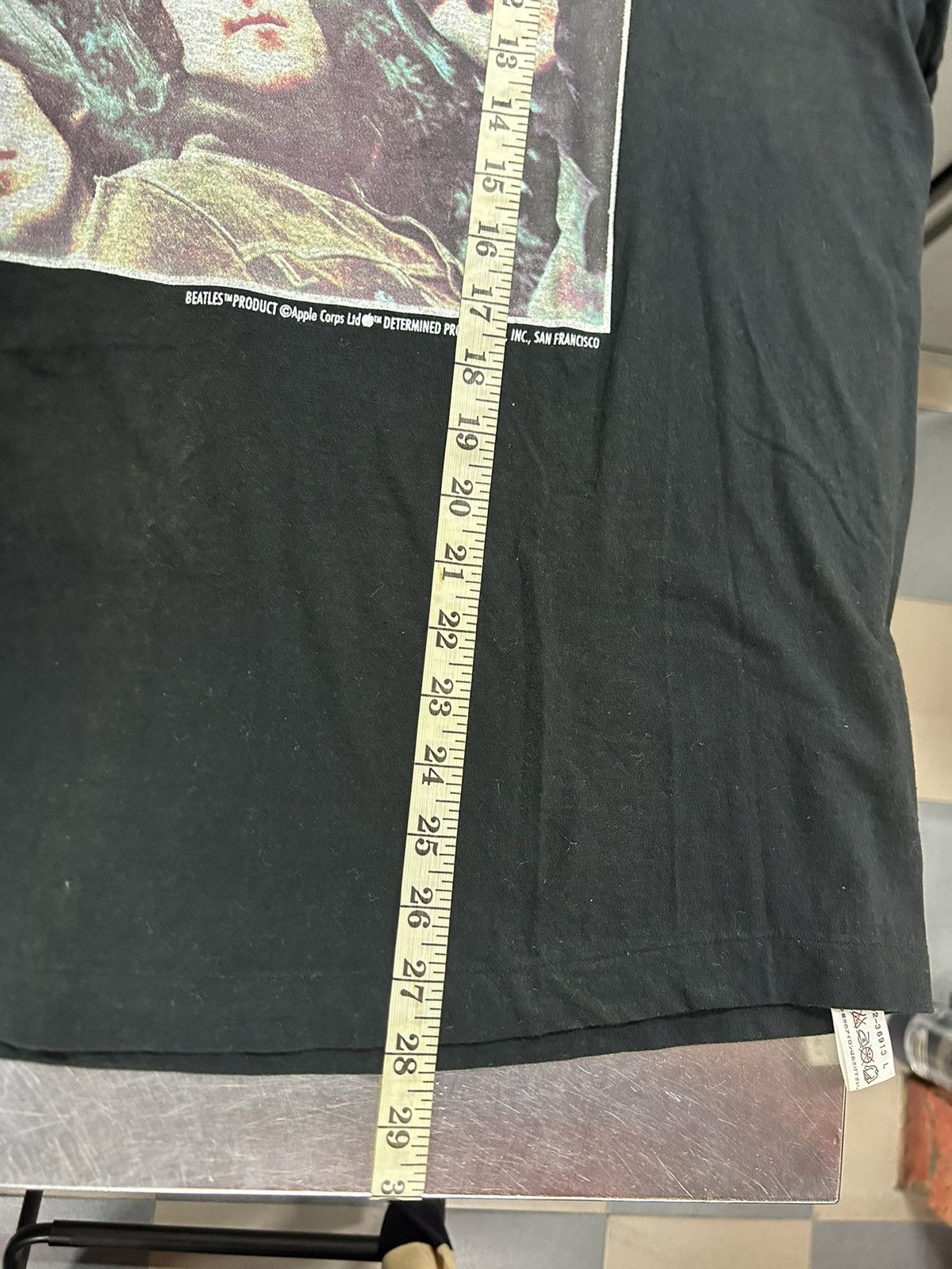 Band Tees 1990s The Beatles Rubber Soul Album Tshirt Size US L / EU 52-54 / 3 - 8 Thumbnail