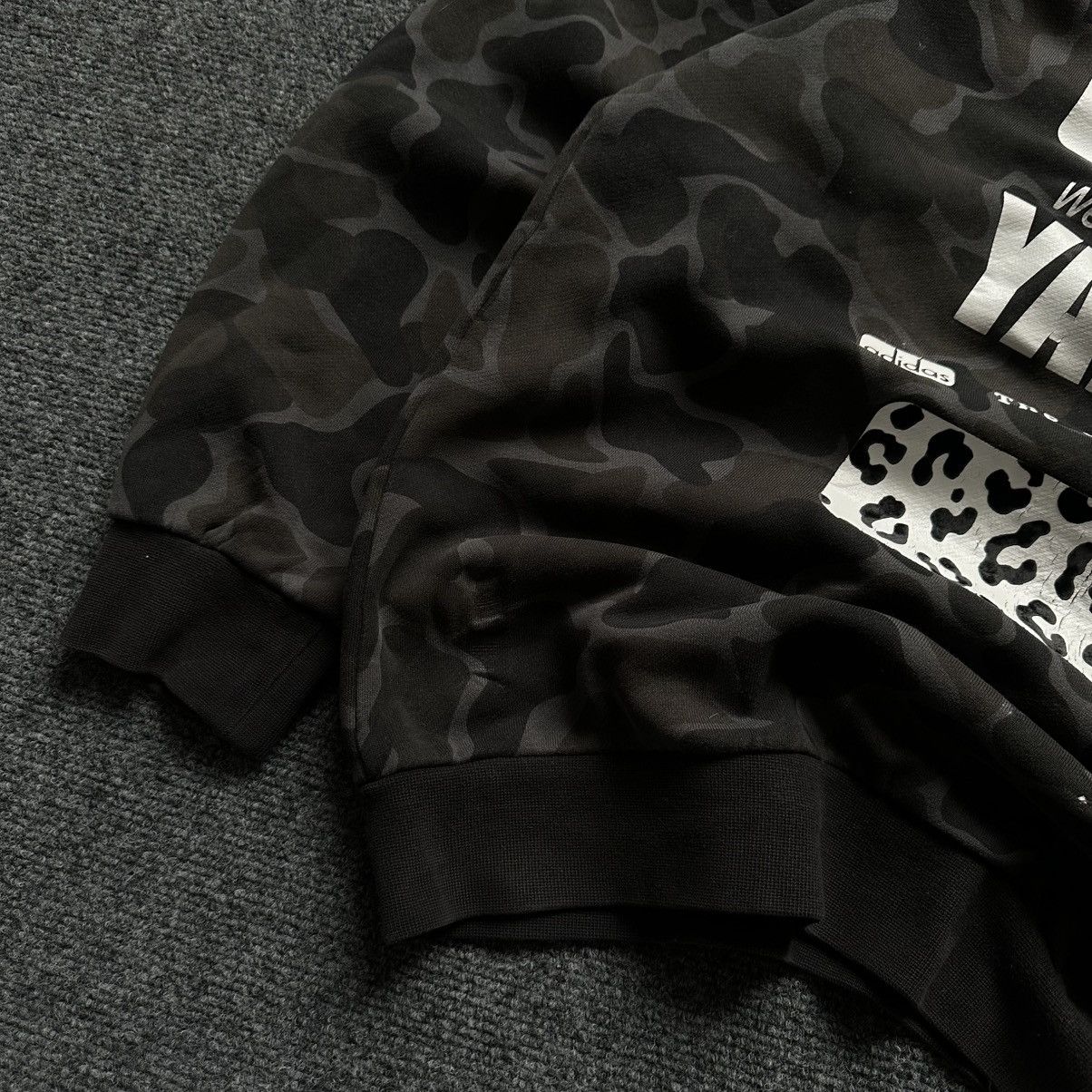 Adidas VTG Man Adidas Camo Sweatshirt Big Logo Size M Distressed Size US M / EU 48-50 / 2 - 7 Thumbnail