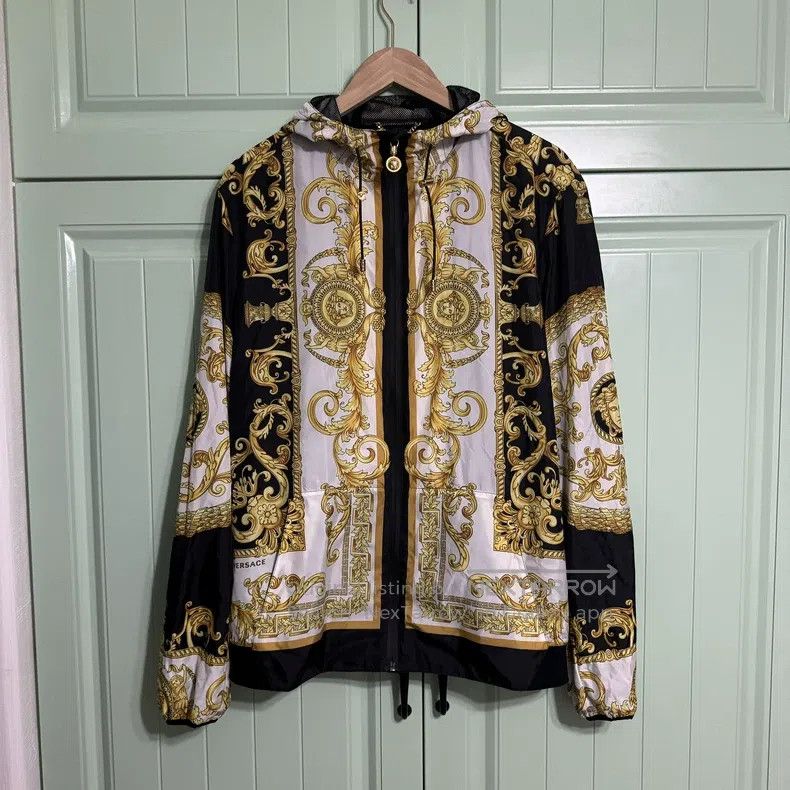 Versace Versace Classic black gold baroque print cotton jacket Size US M / EU 48-50 / 2 - 1 Thumbnail