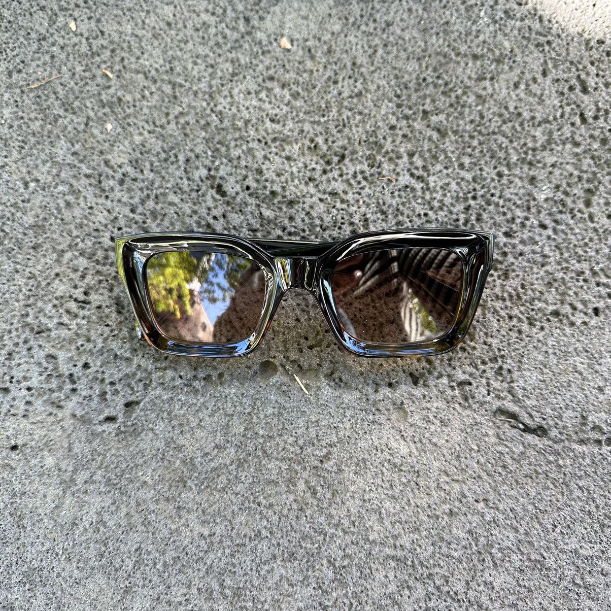 Other Y2K Unisex Sunglasses Retro Fashion Shades KD88967-01 Size ONE SIZE - 1 Thumbnail
