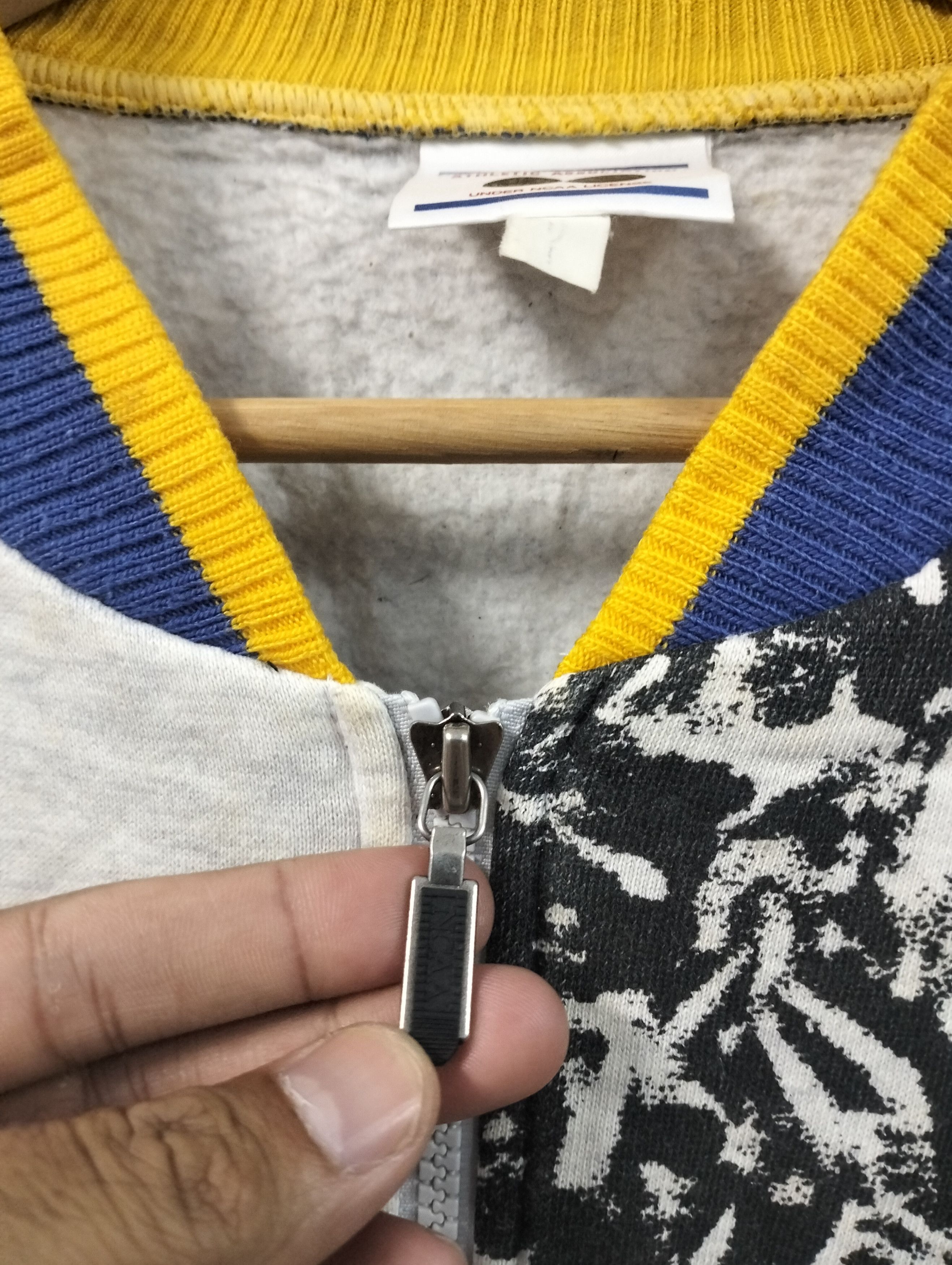 NCAA × Vintage Vintage NCAA Football Sweater Size US XL / EU 56 / 4 - 3 Thumbnail
