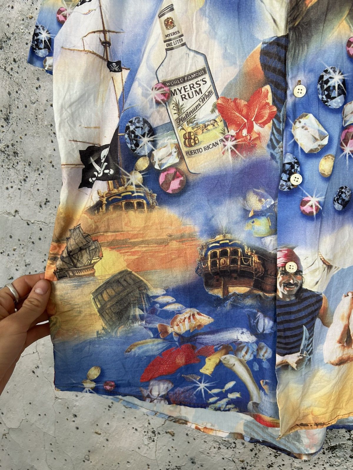 Moschino Vintage Moschino Avant Garde Hawaiian Shirt Summer Italy 90s Size US XL / EU 56 / 4 - 4 Thumbnail