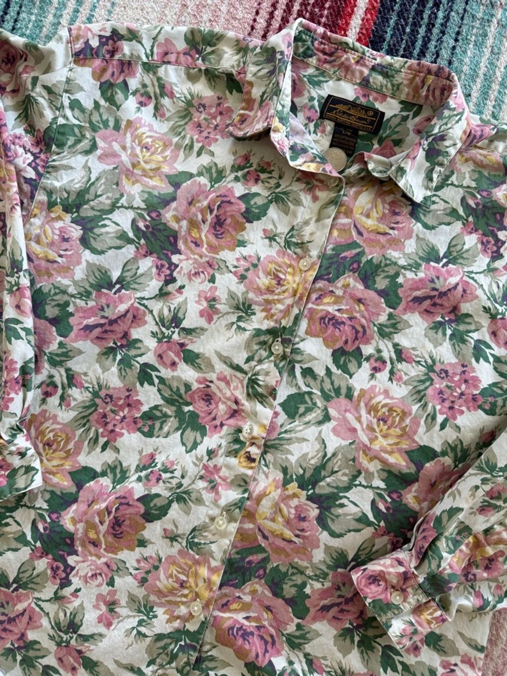 Eddie Bauer × Vintage Vintage Women's Eddie Bauer Floral Button Down Shirt L White Size L / US 10 / IT 46 - 2 Thumbnail