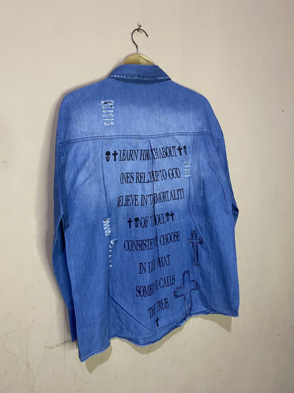 Le Grande Bleu (L.G.B.) 2000s Ghost Of Harlem Distressed Punk Style Japan Shirt Size US L / EU 52-54 / 3 - 2 Thumbnail