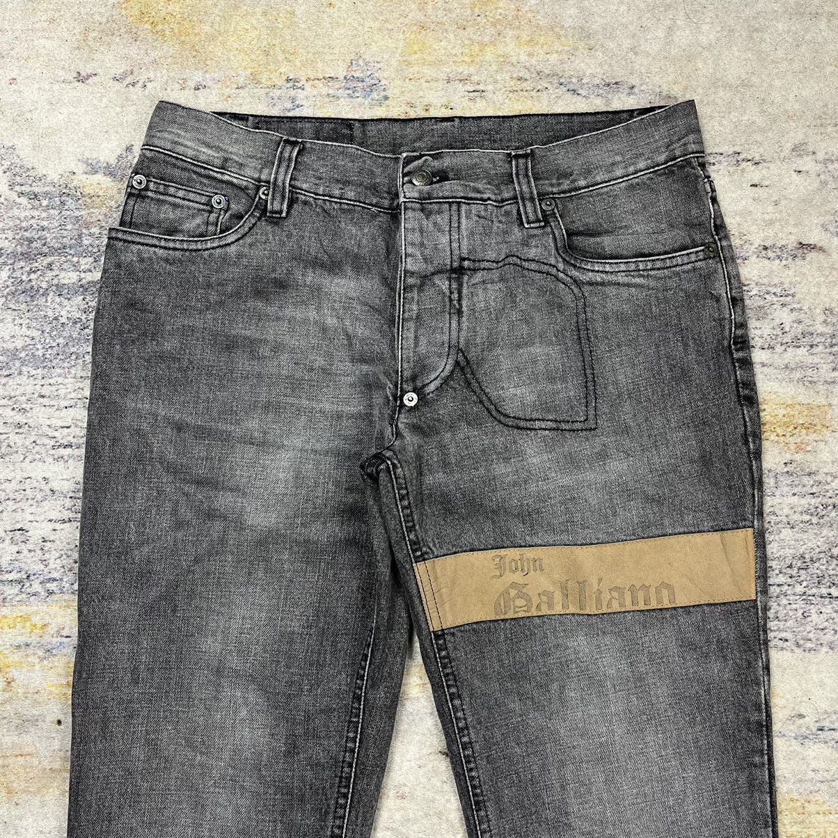 John Galliano John Galliano spell out leather logo denim pants Size US 31 - 1 Thumbnail