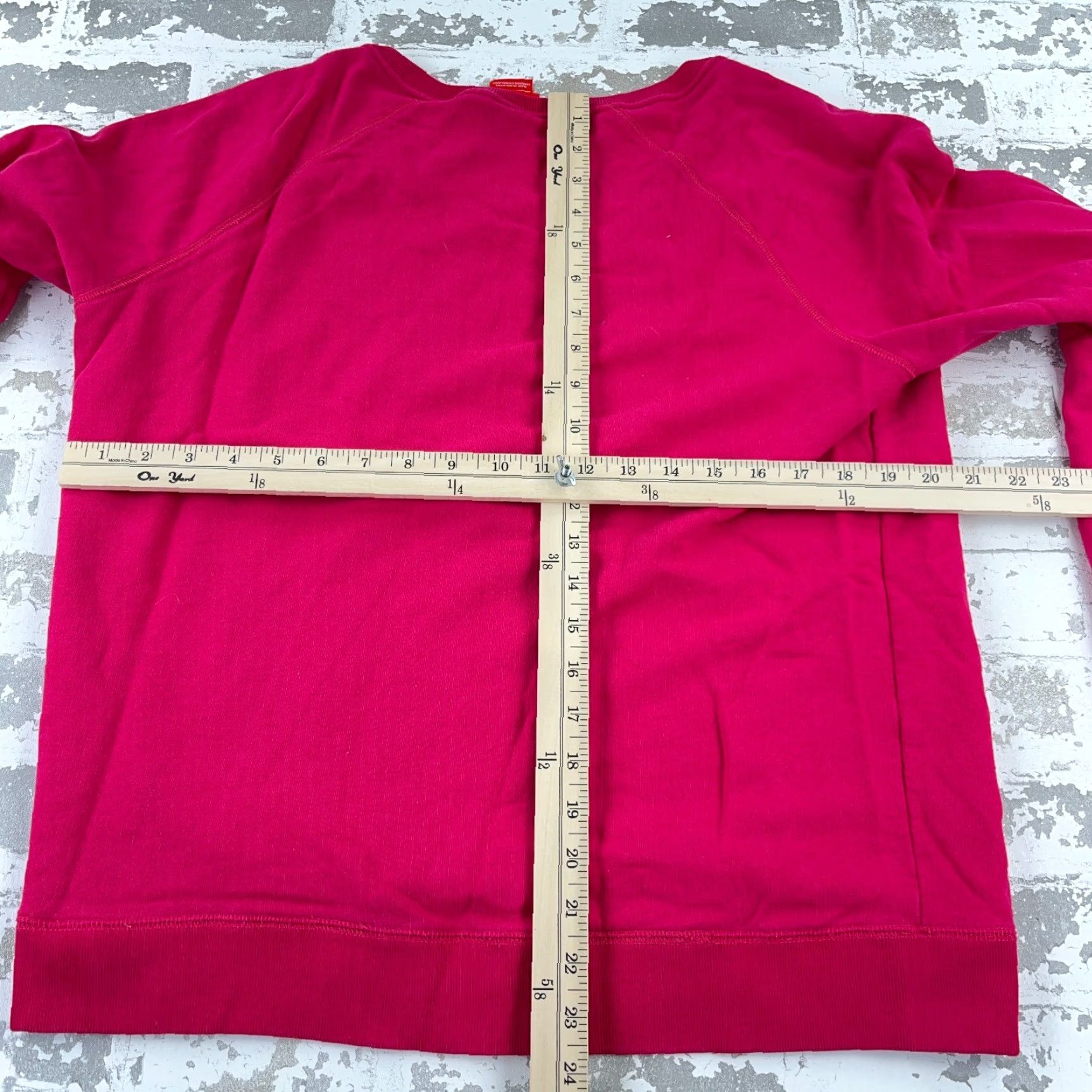 Nike VINTAGE Nike Sweatshirt Shirt Women L Pink Round Neck Logo Swoosh 90s Mens? Size L / US 10 / IT 46 - 7 Thumbnail