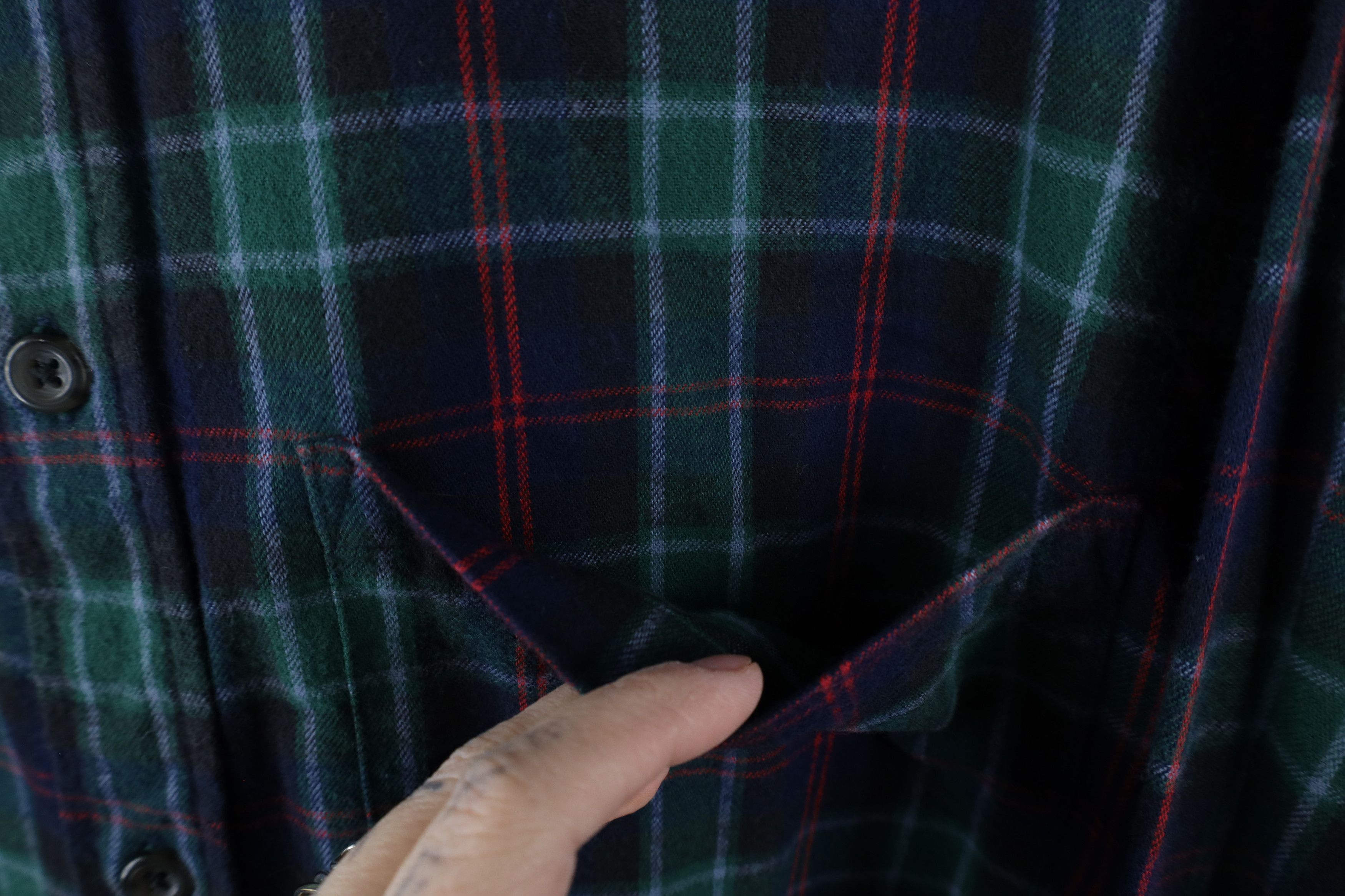 Cabelas × Vintage Vintage 90s Cabelas Flannel Collared Button Down Shirt Plaid Size US XL / EU 56 / 4 - 4 Thumbnail
