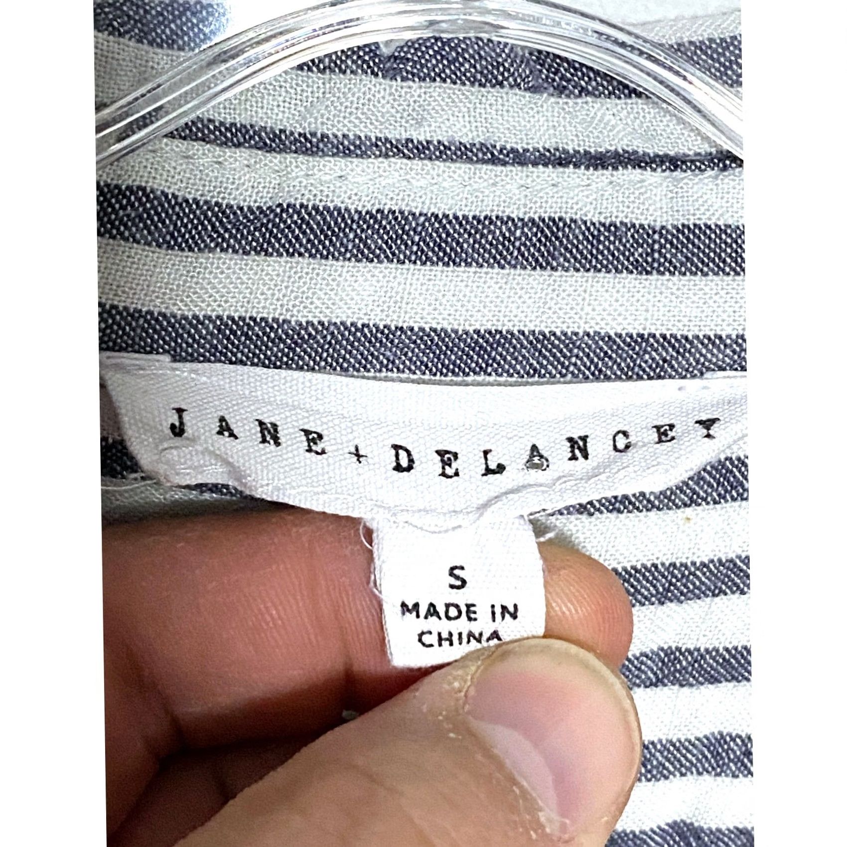 Nautica VINTAGE Jane+Delancey Striped Button Shirt Womens S Rayon Nautical Coastal Quiet Luxury Size S / US 4 / IT 40 - 4 Thumbnail