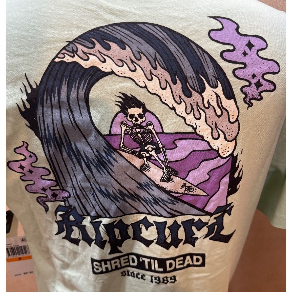 Rip Curl Rip Curl Shred Til Dead Skeleton Surf Tee Small NWT Size US S / EU 44-46 / 1 - 2 Thumbnail