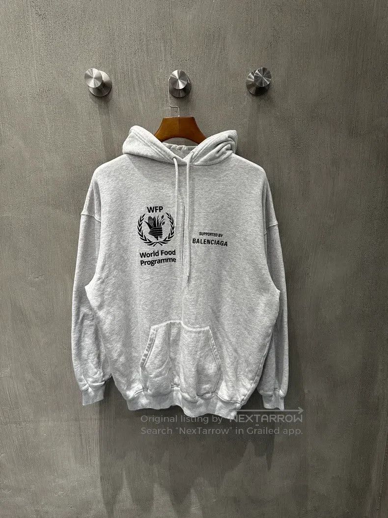 Balenciaga Balenciaga WFP charity hoodie Size US XS / EU 42 / 0 - 1 Thumbnail