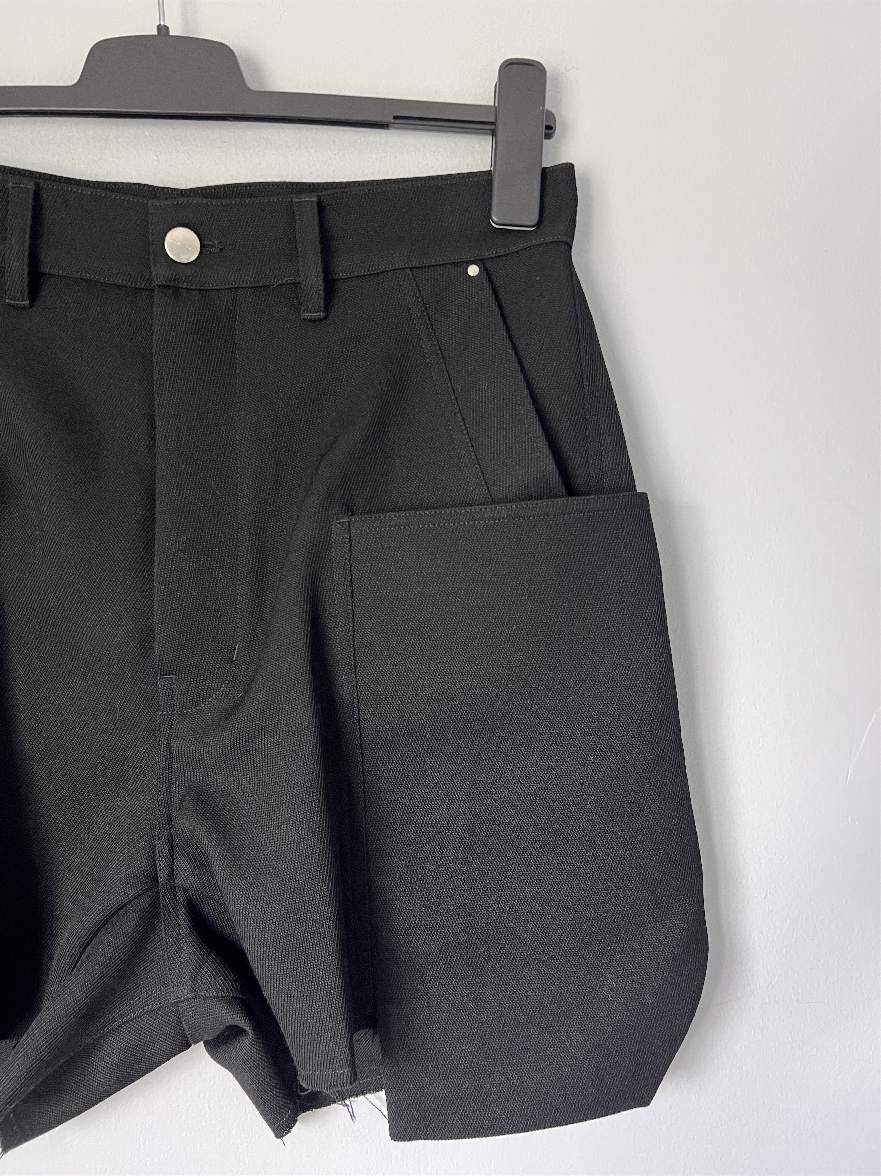 Rick Owens Rick Owens Stefan Cargo Shorts in Black Size US 31 - 2 Thumbnail