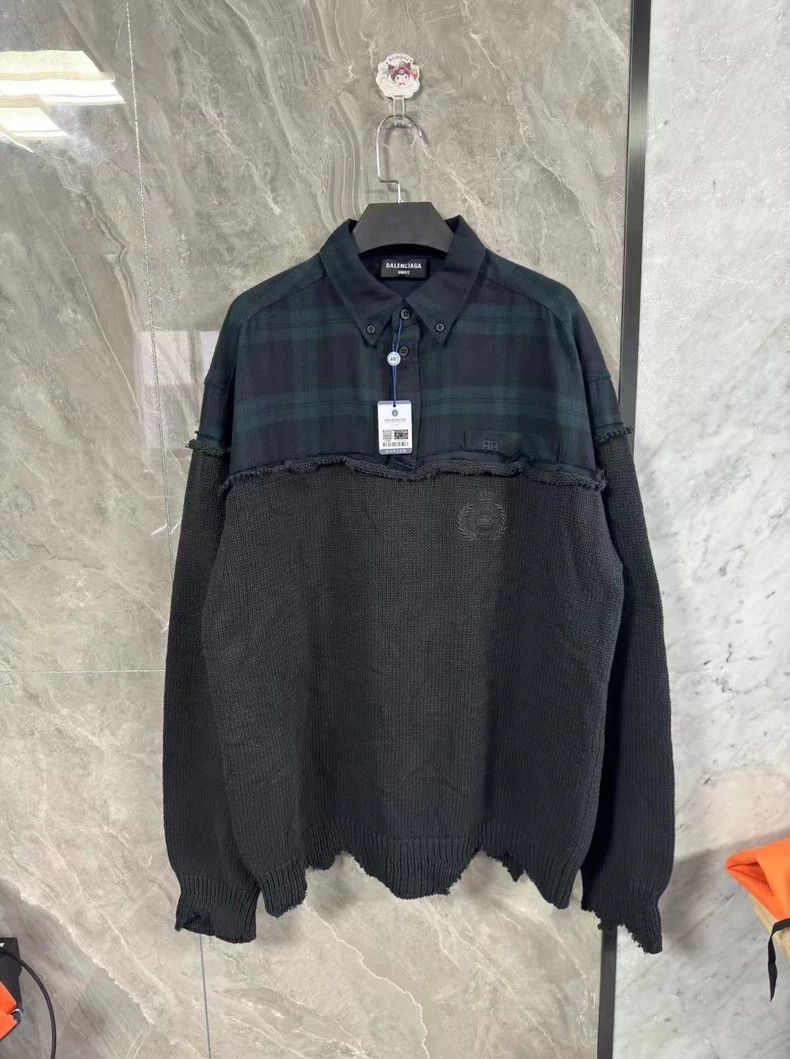 Balenciaga Balenciaga BB Crown Buckle Embroidered Shirt Knit Blouse Size US L / EU 52-54 / 3 - 1 Thumbnail