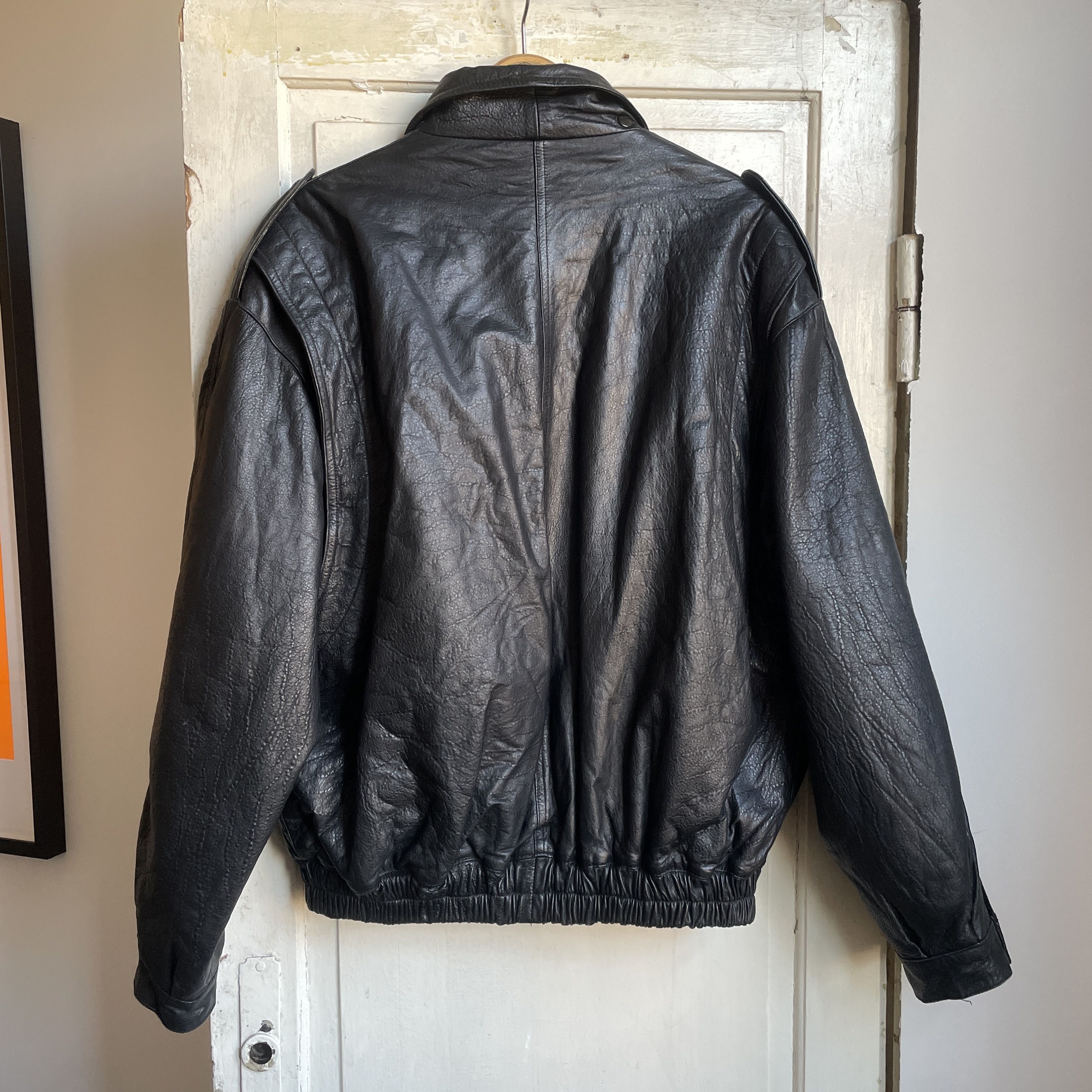 Other Vintage Black Leather Bomber Jacket Boxy Fit, Unisex Size US M / EU 48-50 / 2 - 2 Thumbnail