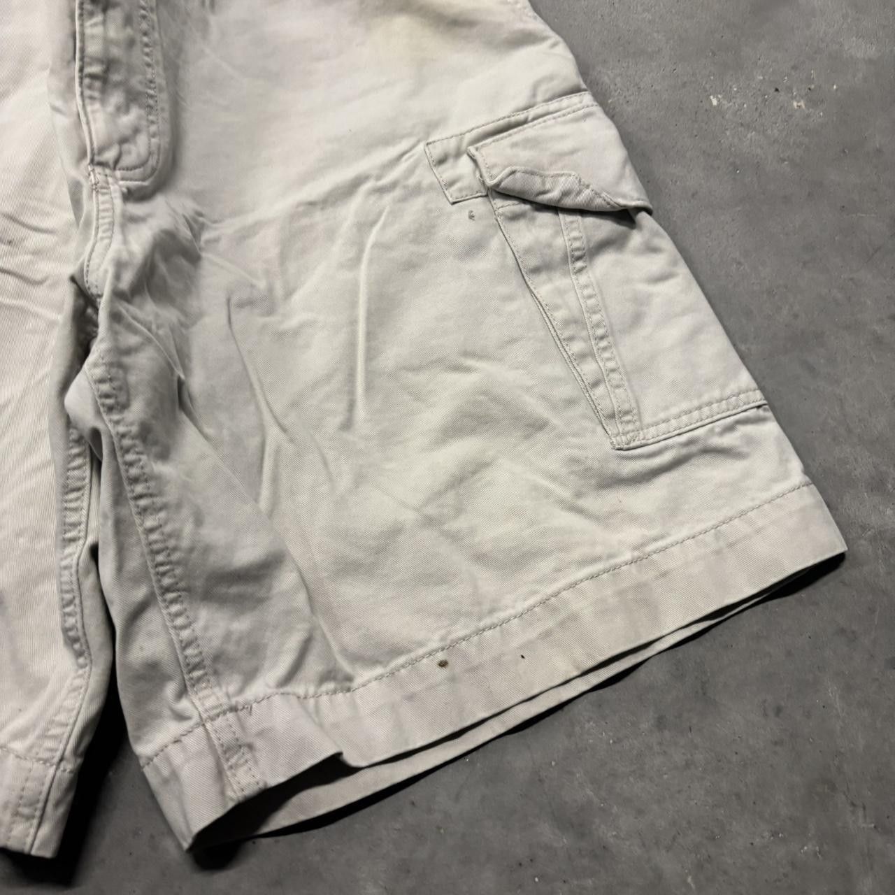 Japanese Brand × Vintage Crazy Vintage Y2K/2000s Baggy White Streetwear Skater Cargo Shorts! Size US 38 / EU 54 - 4 Thumbnail